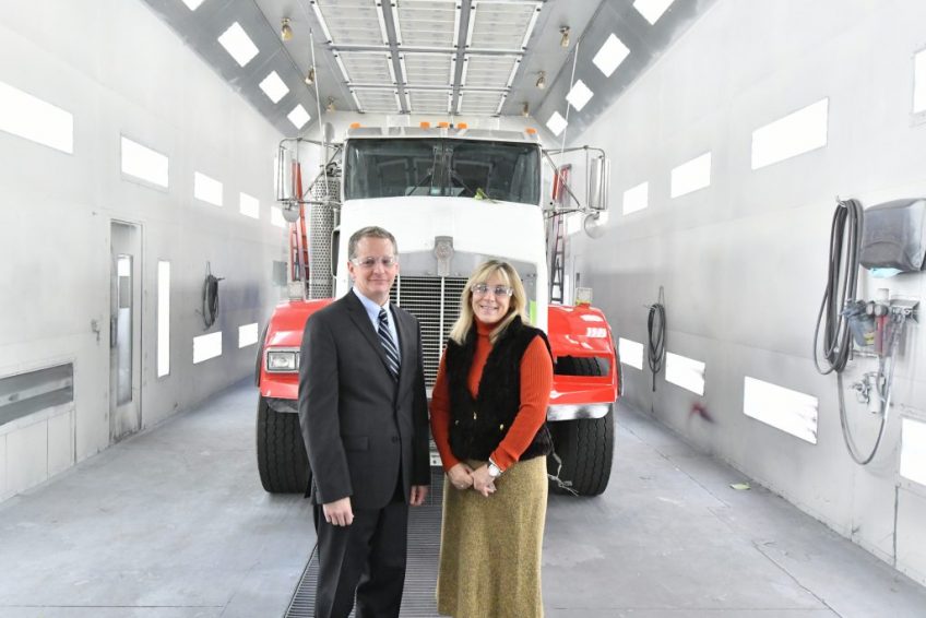 Kenworth Sales Donates