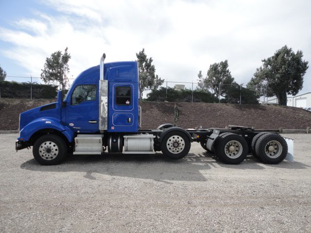 class 8 truck parts new holland pa