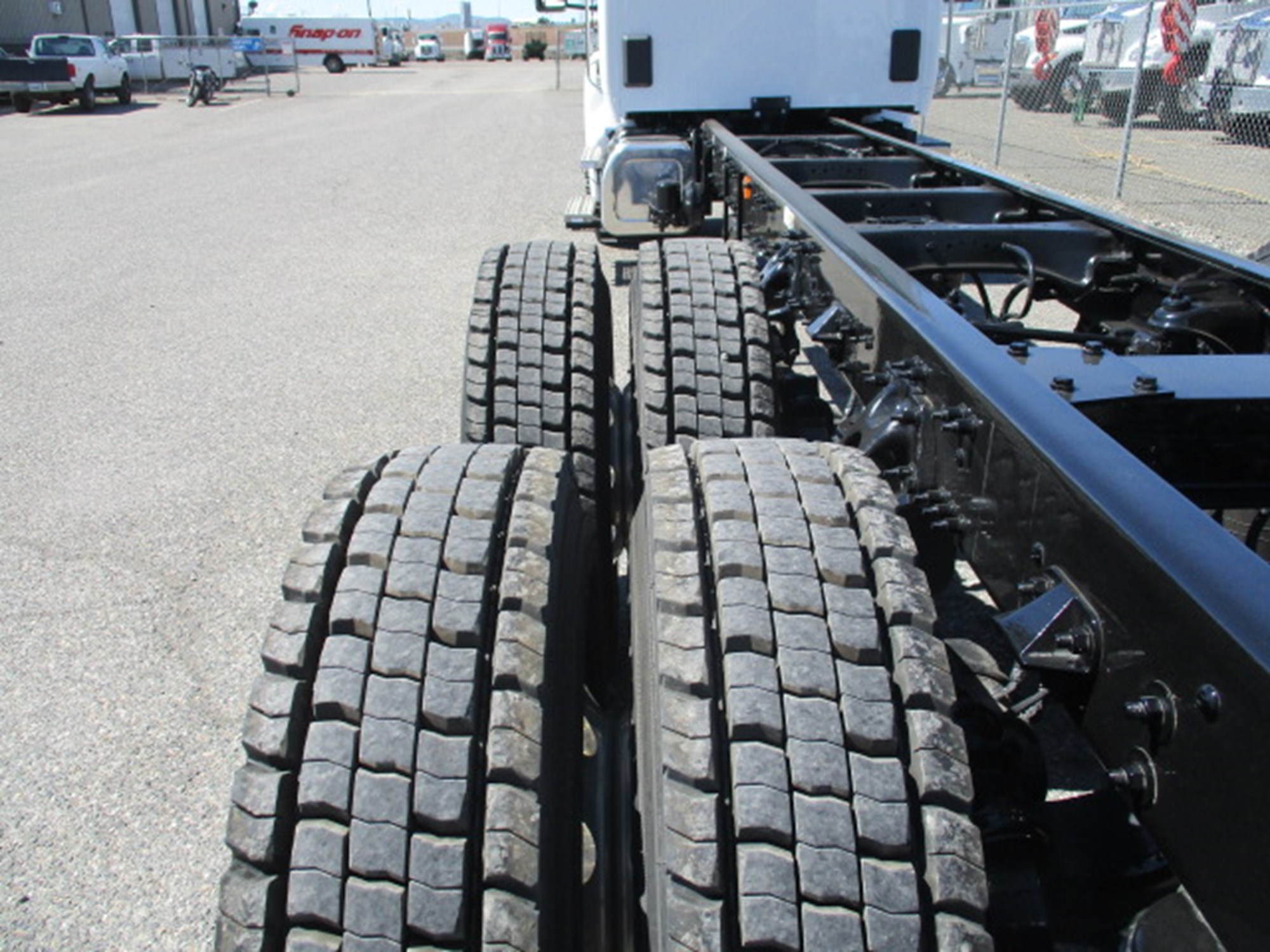 2025 Kenworth T480 - image 6