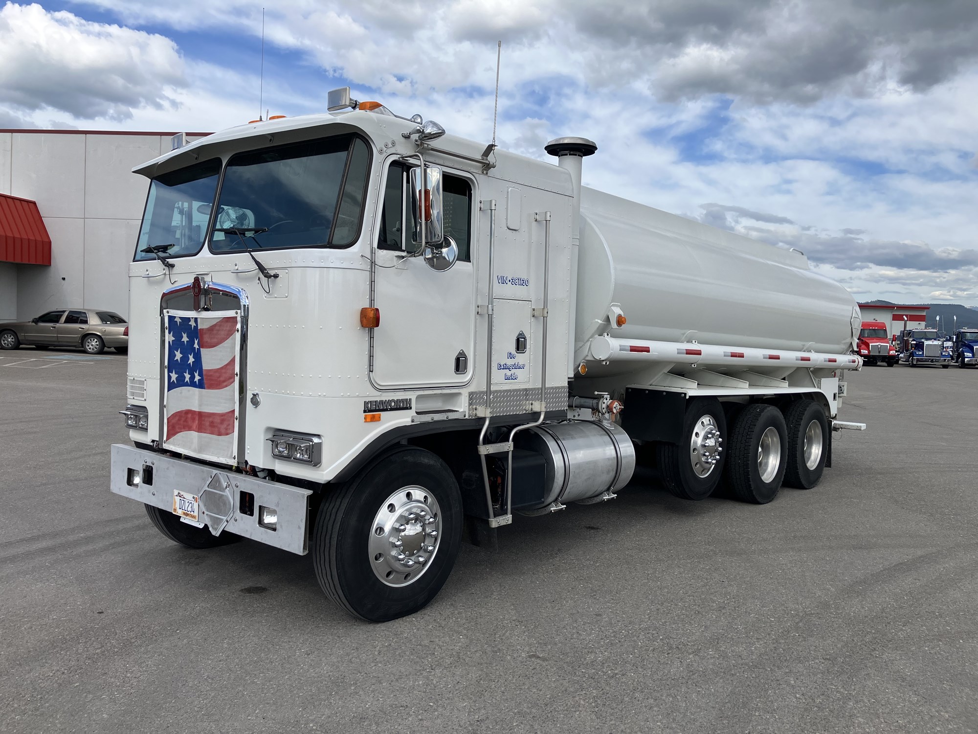 1997 Kenworth - image 1