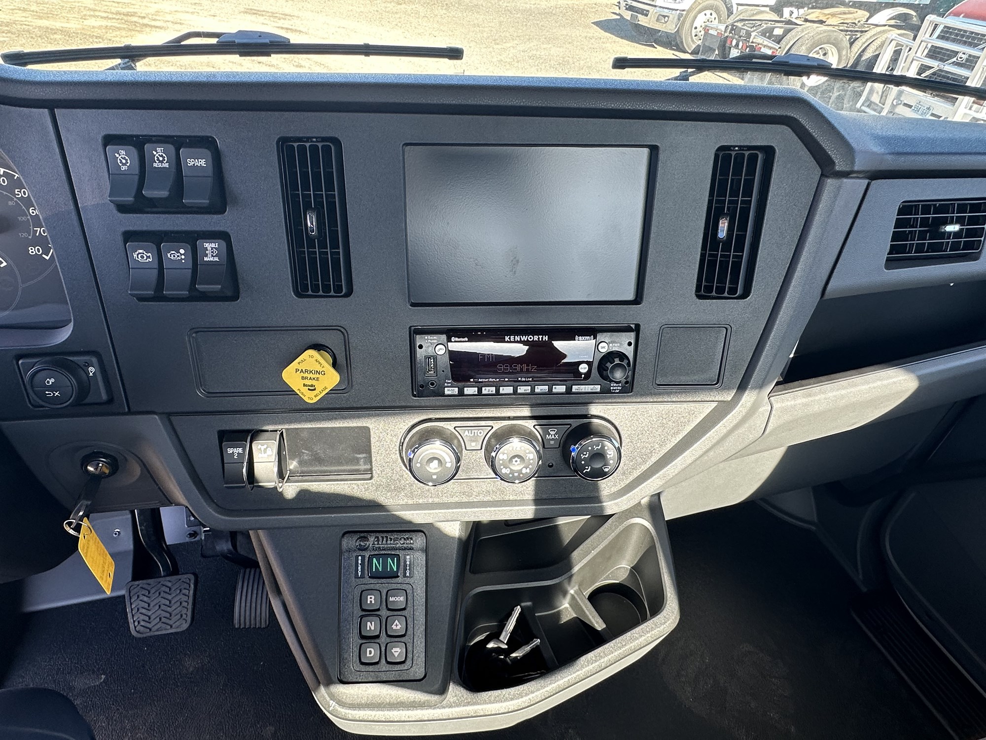 2024 Kenworth - image 5