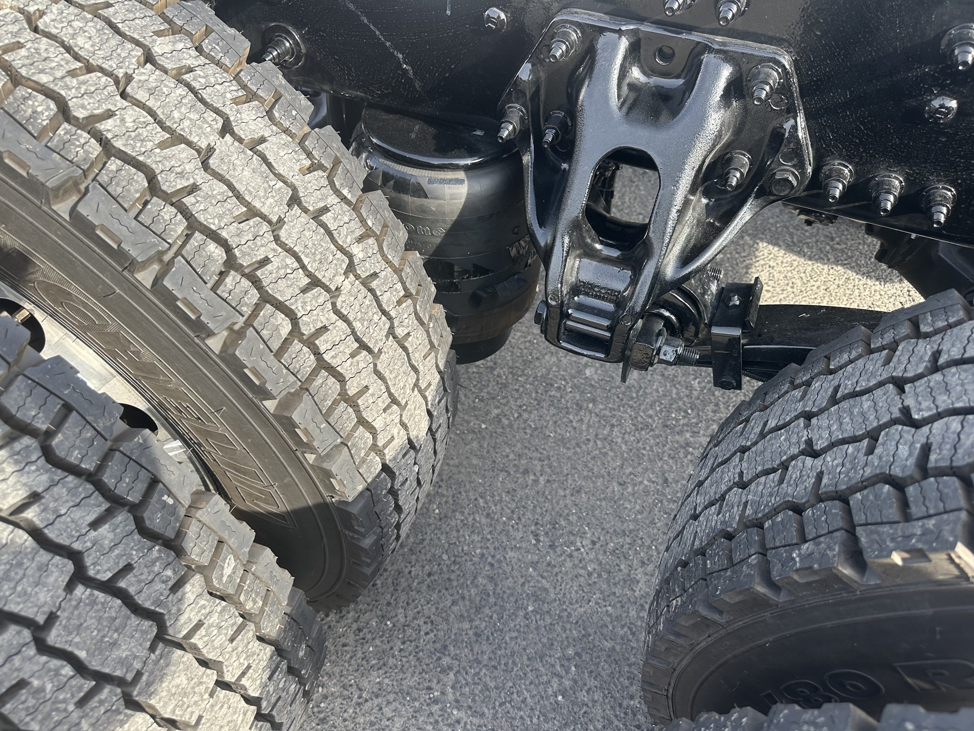 2025 Kenworth T480 - image 3