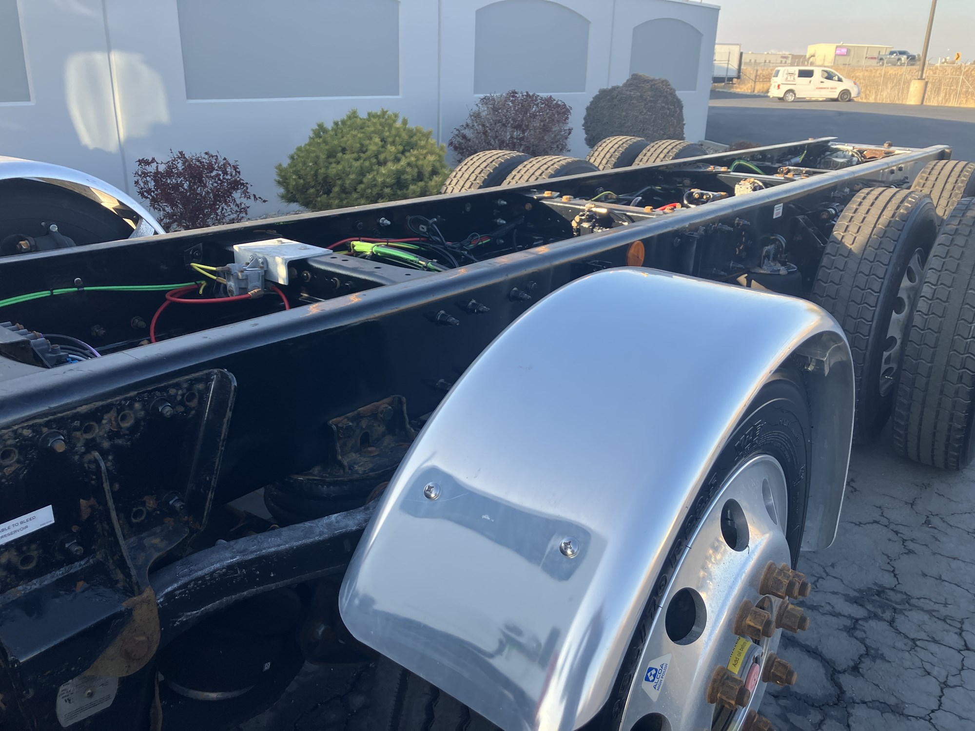 2018 Kenworth T880 - image 3