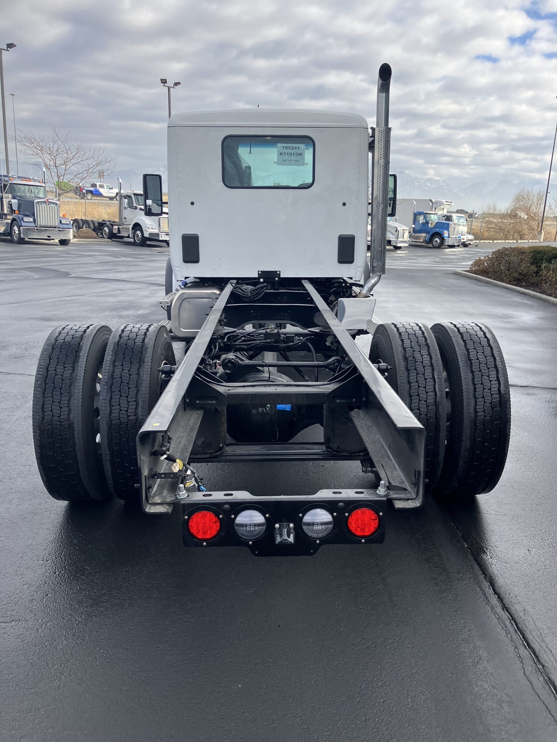 2025 Kenworth T380