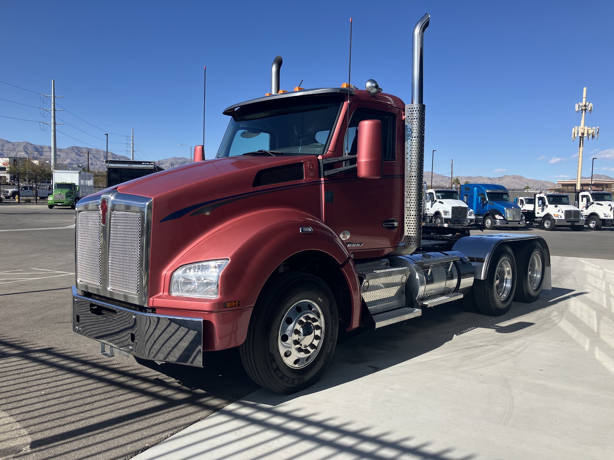 2022 Kenworth T880 - image 6 of 6