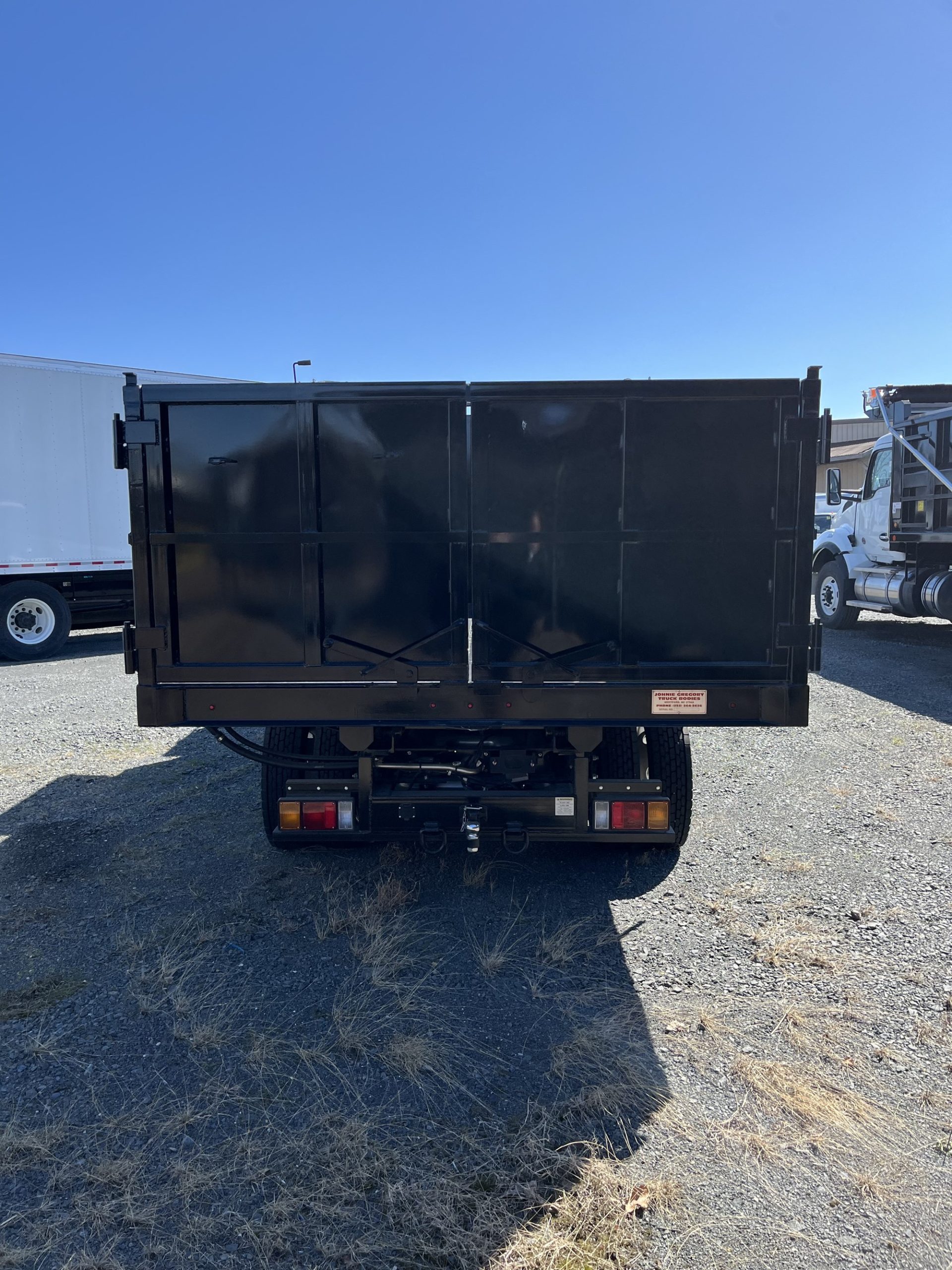 2024 Isuzu NPRGASHD 1F3 - image 4 of 5