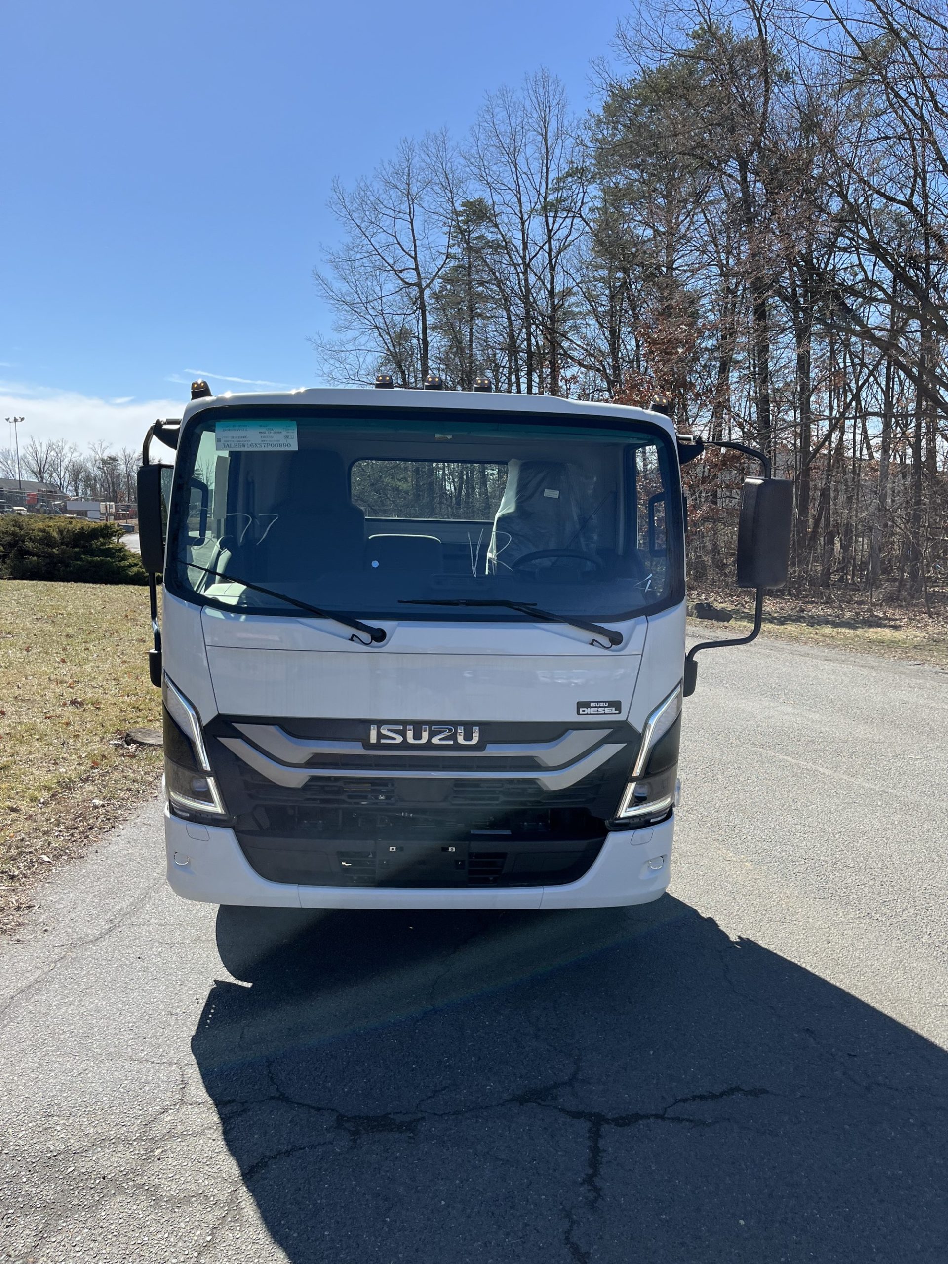 2025 Isuzu NRR 3U4 - image 3 of 5