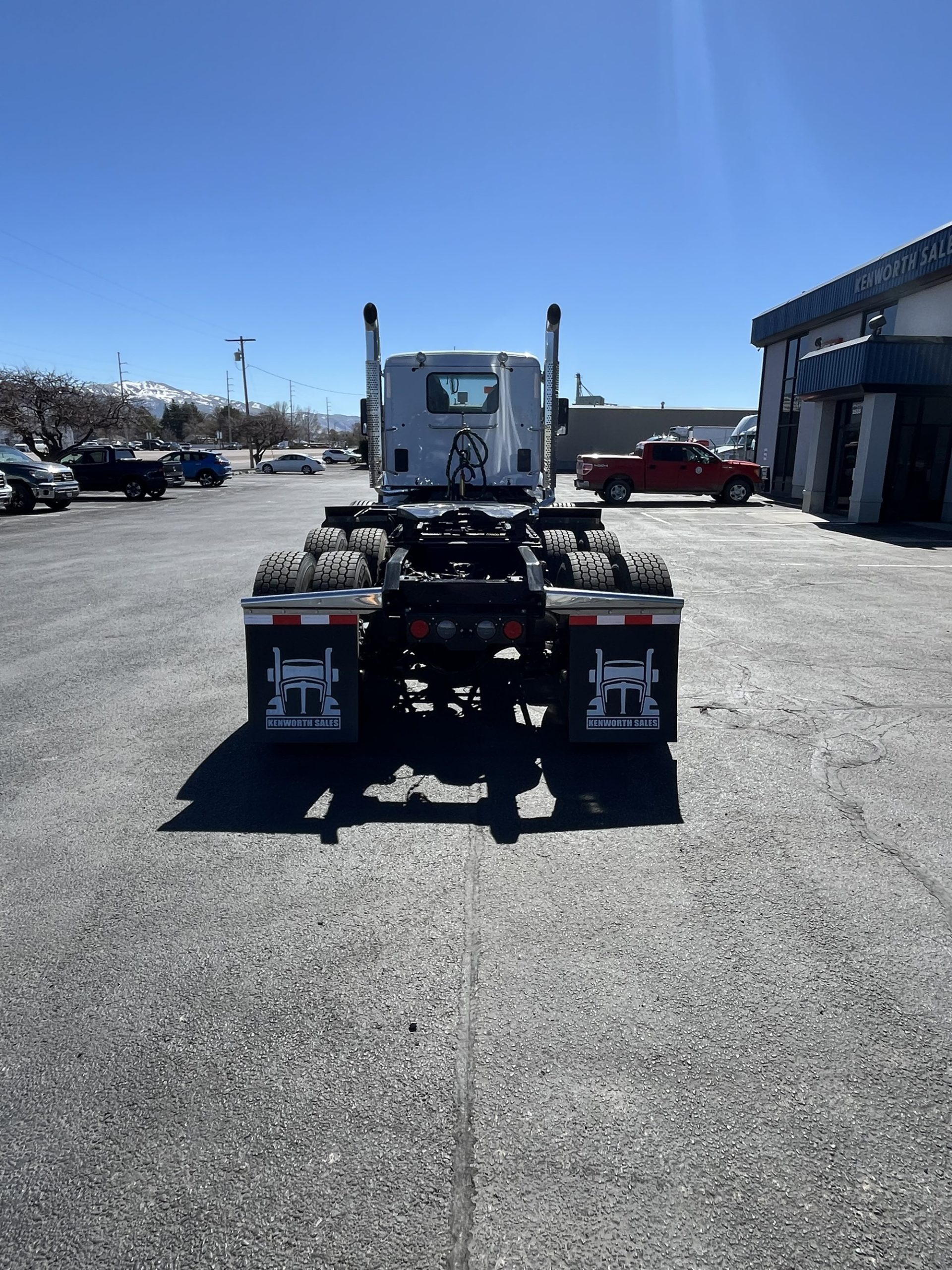2026 Kenworth T880 - image 5 of 6