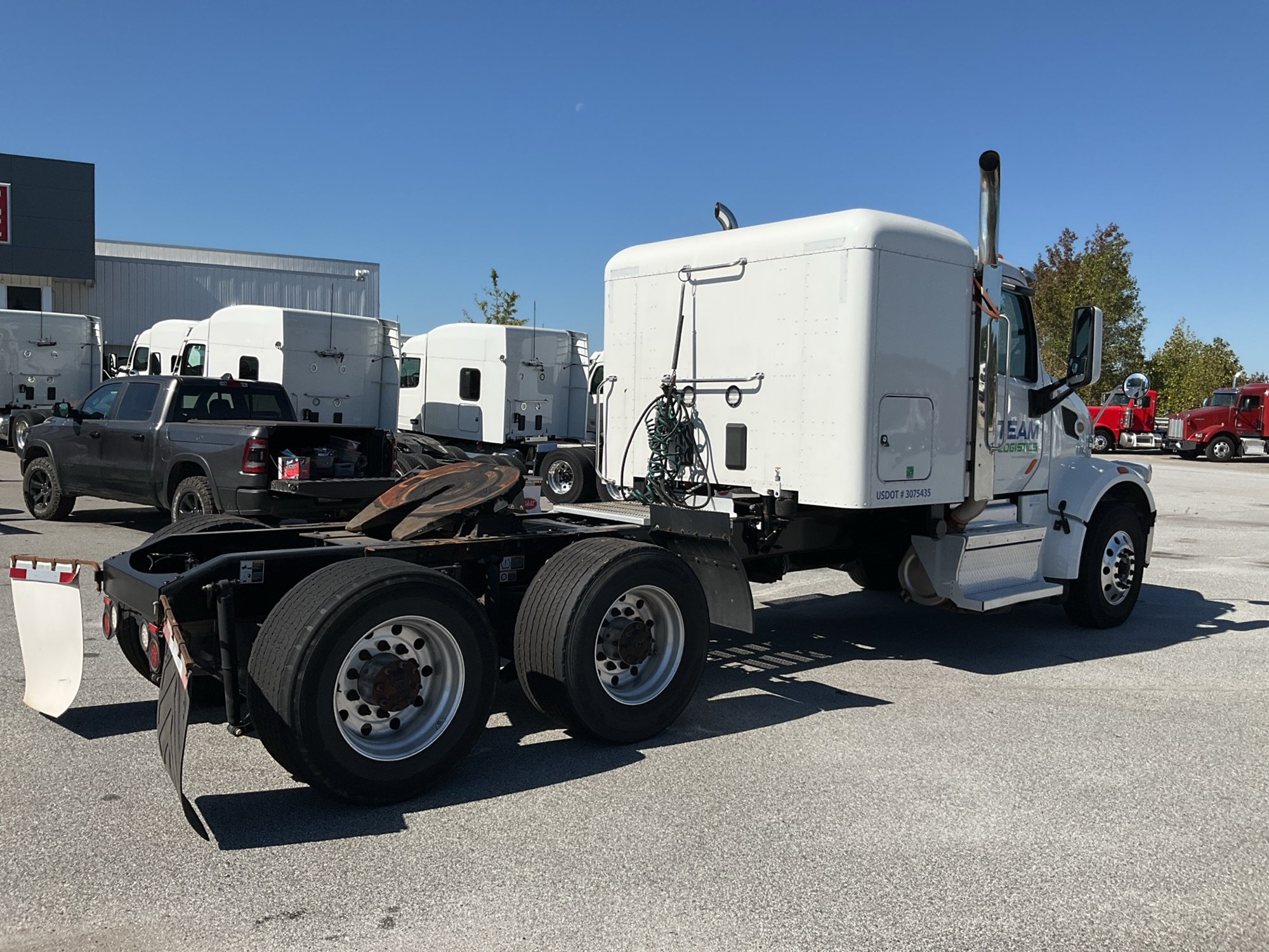 2019 Peterbilt 567 - image 4 of 4