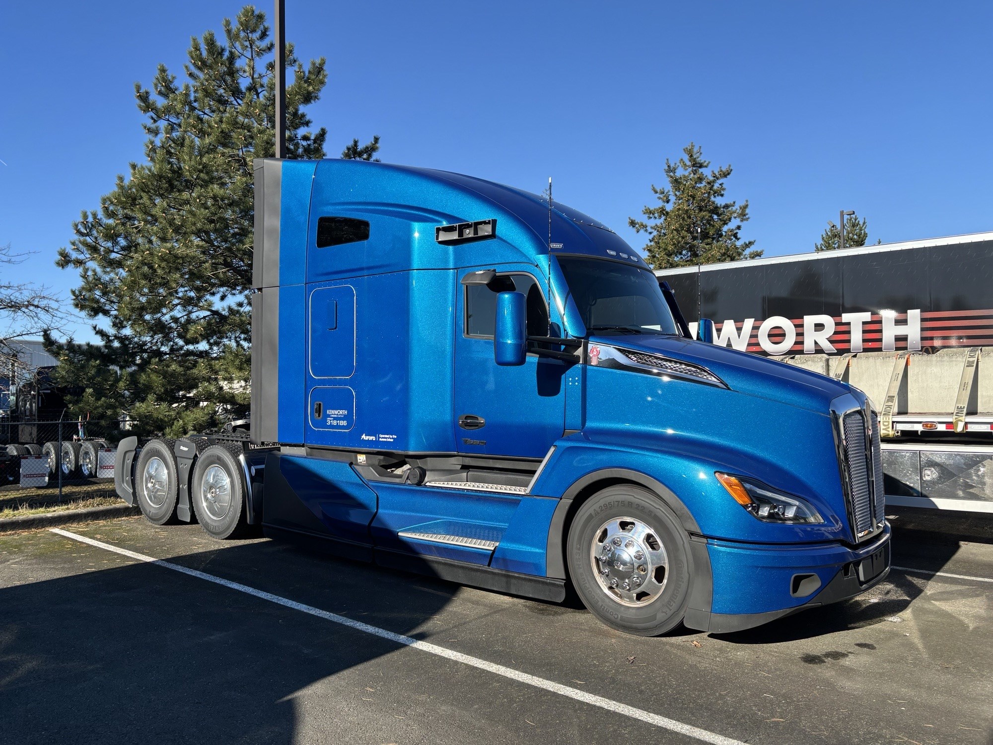 2023 Kenworth T680 - image 1 of 1