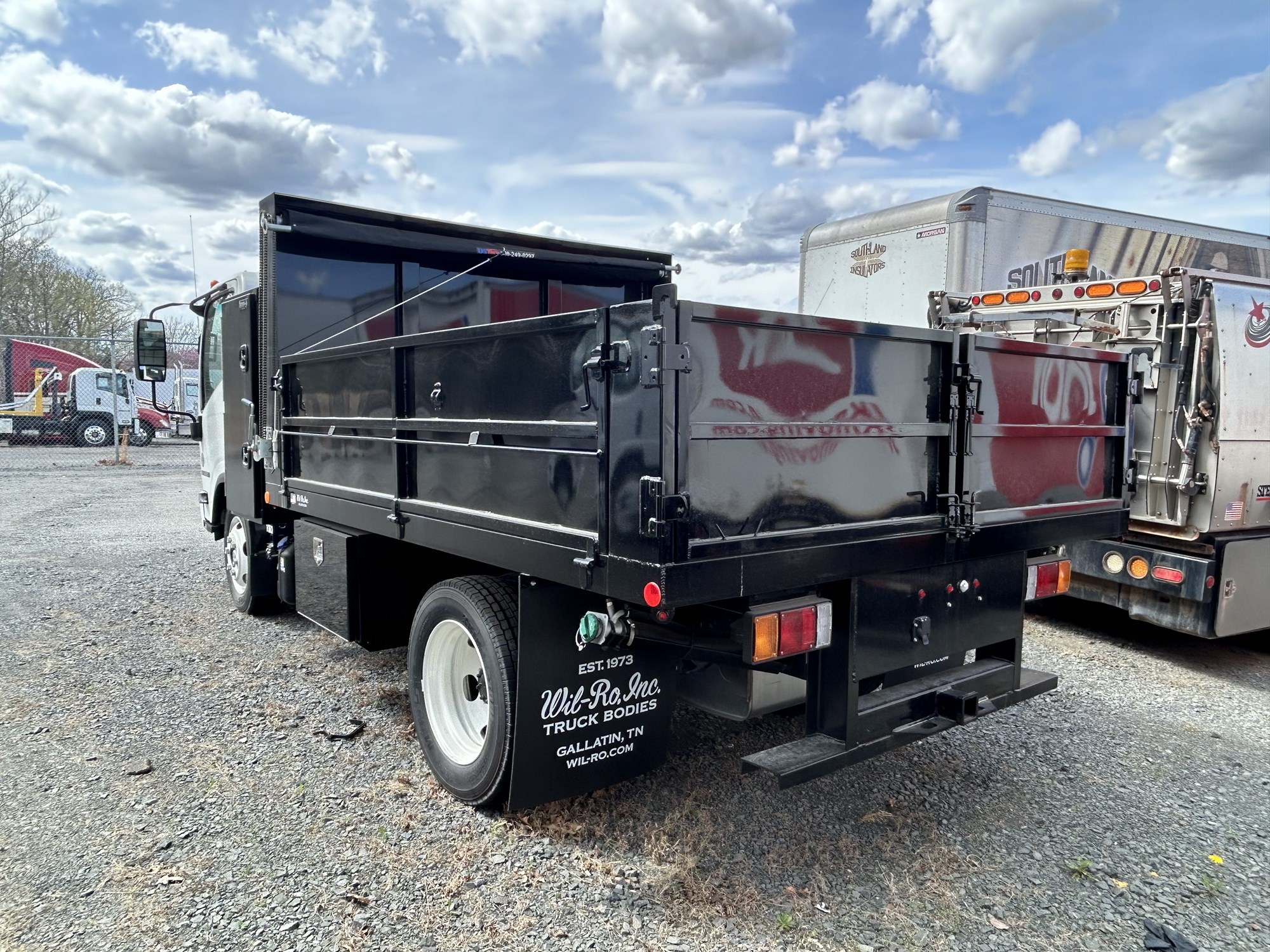 2024 Isuzu NRR 3U2 - image 4 of 6