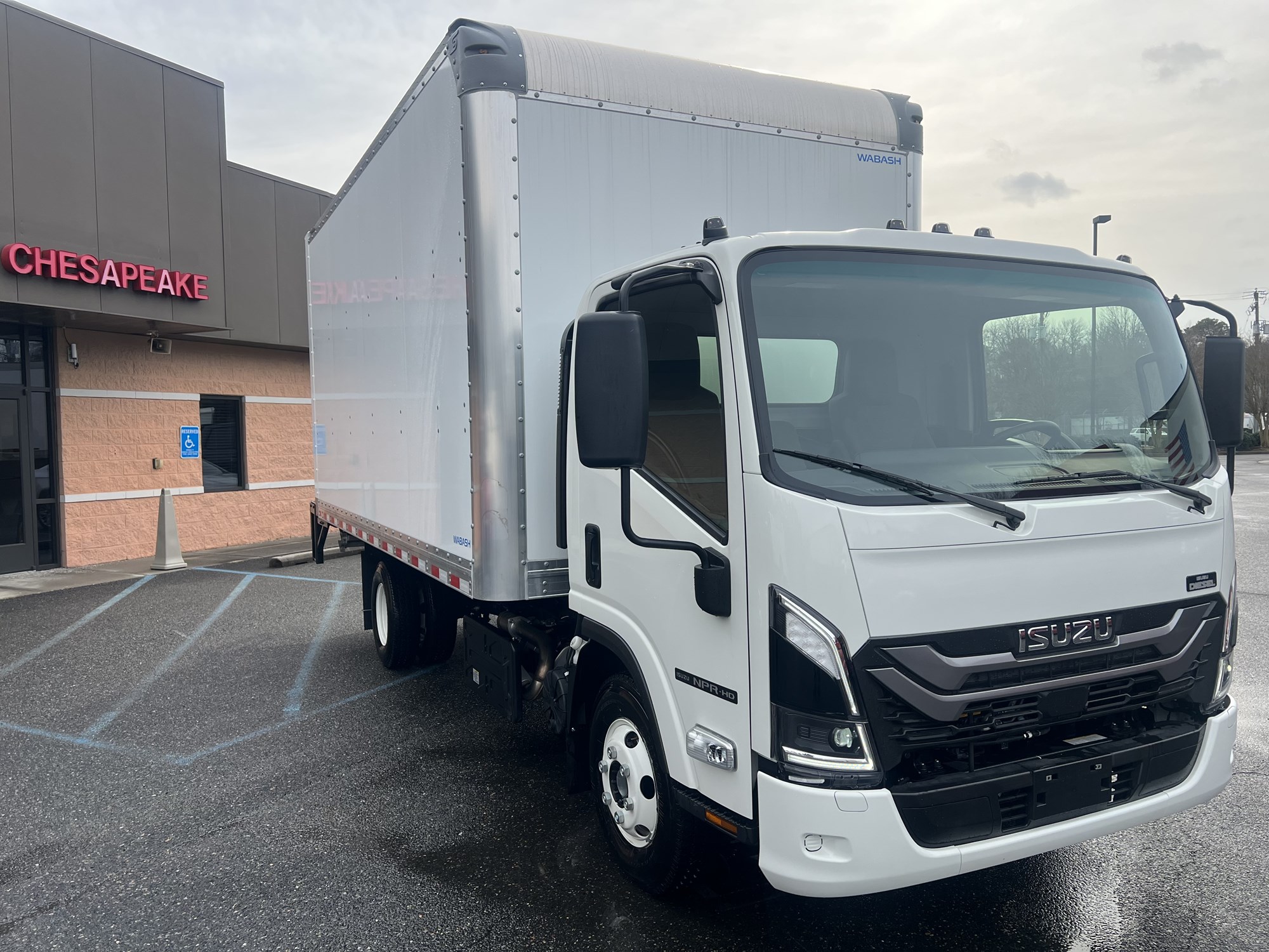 2025 Isuzu NPR HD 3F3 - image 3 of 6