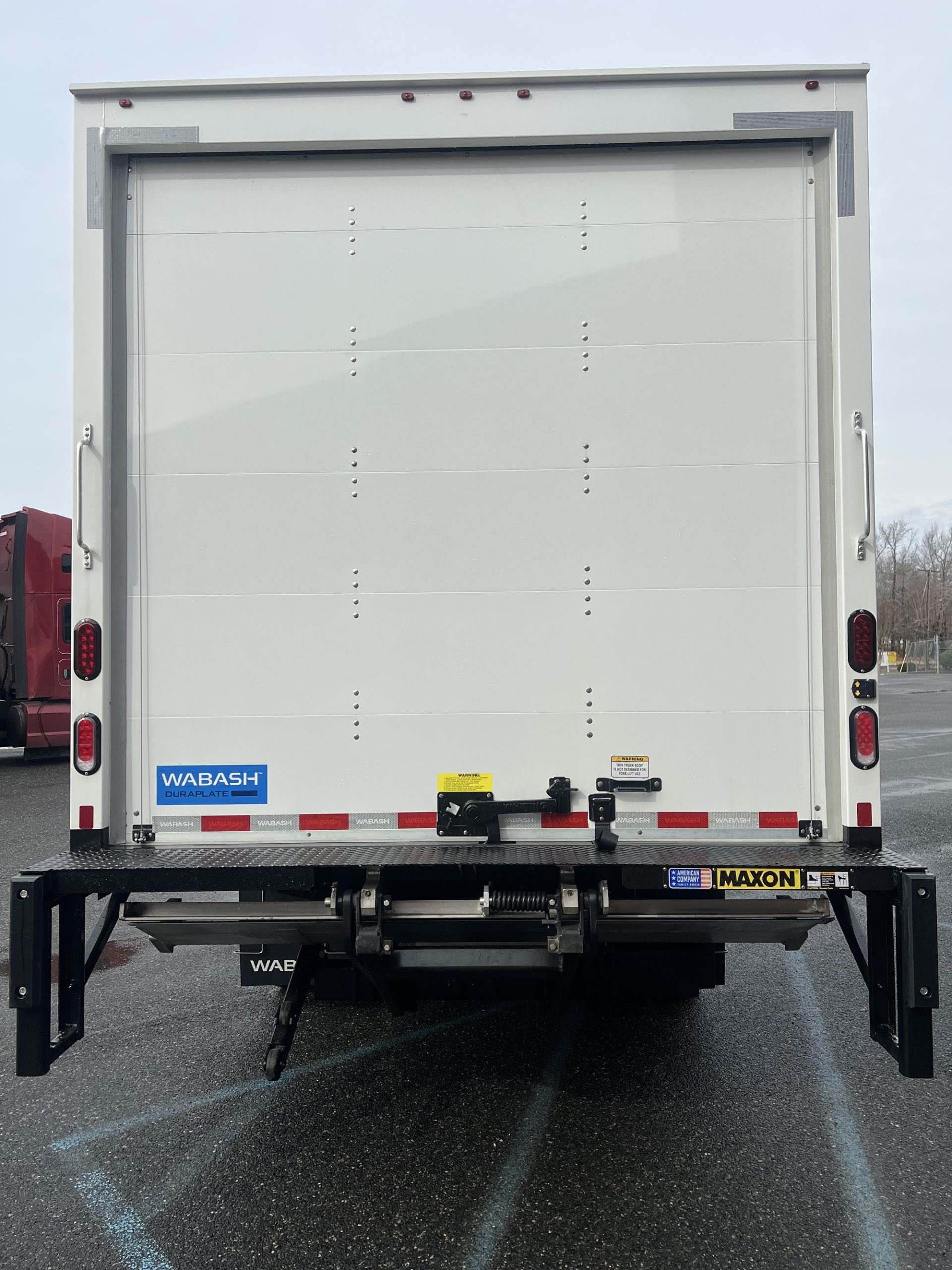 2025 Isuzu NPR HD 3F3 - image 5 of 6
