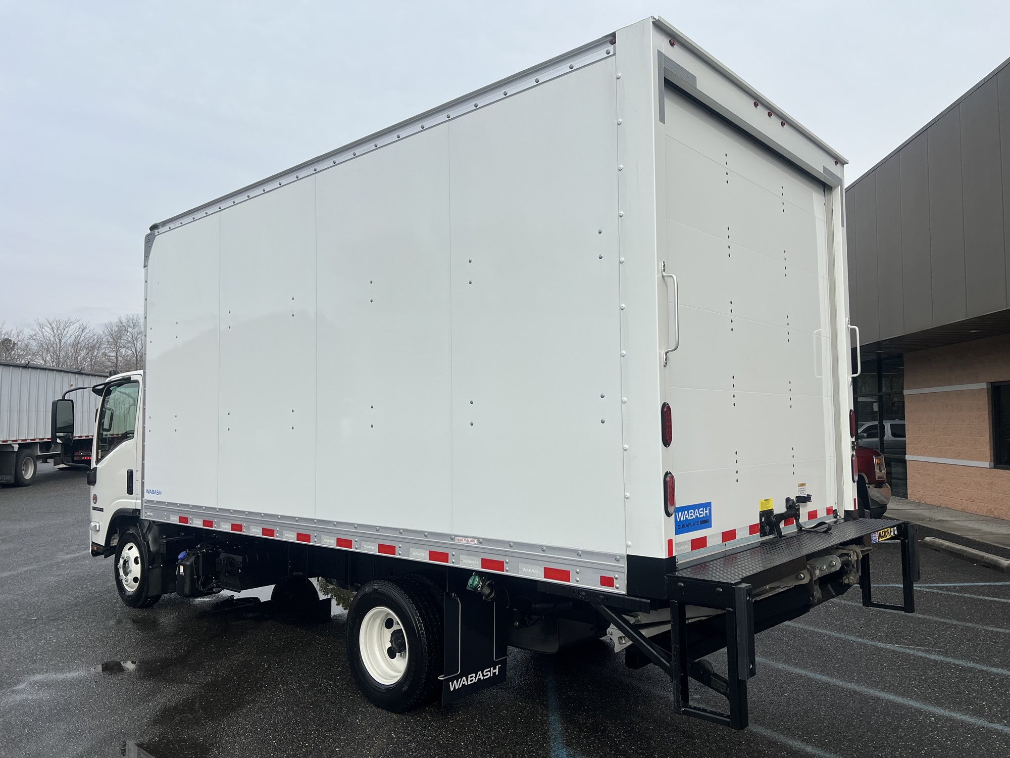2025 Isuzu NPR HD 3F3 - image 6 of 6