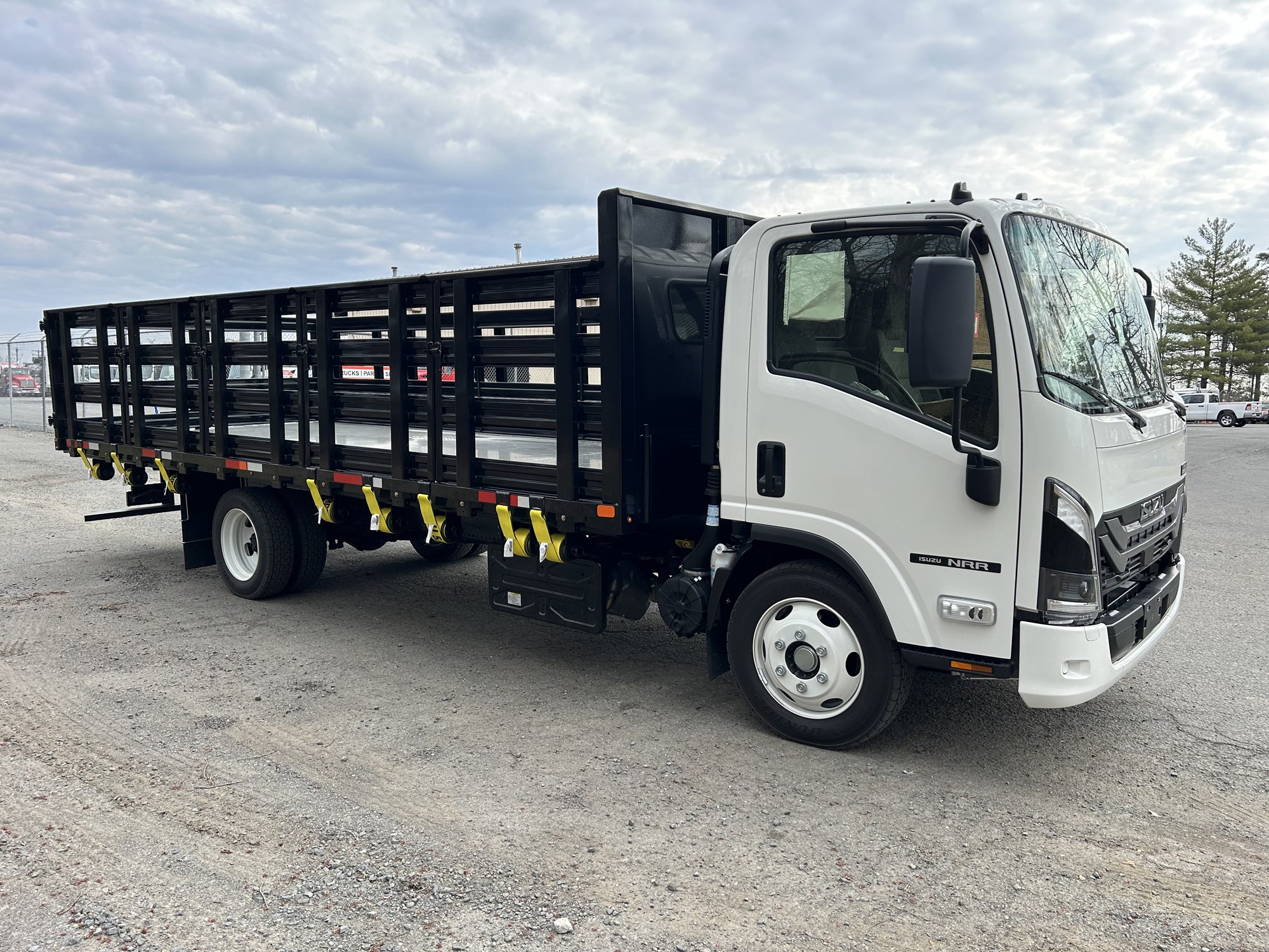2025 Isuzu NRR 3U4 - image 6 of 6