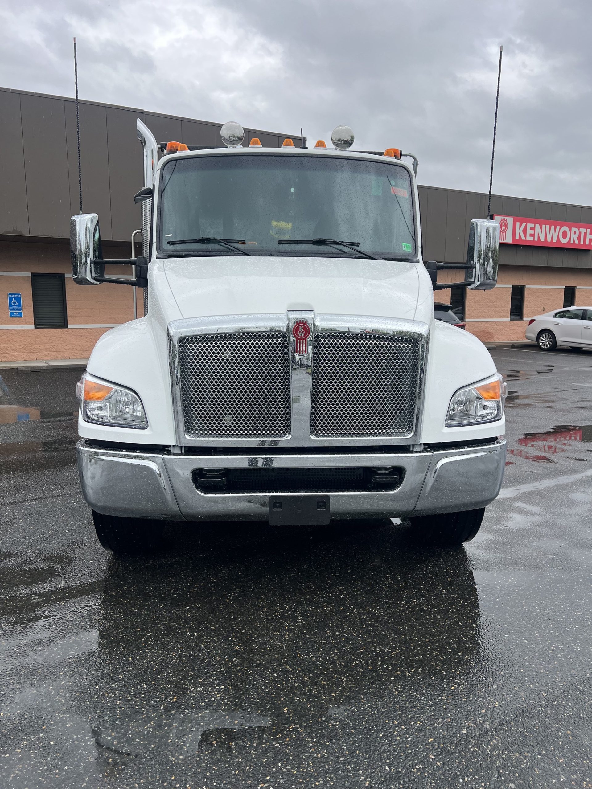 2025 Kenworth T480 - image 5 of 5