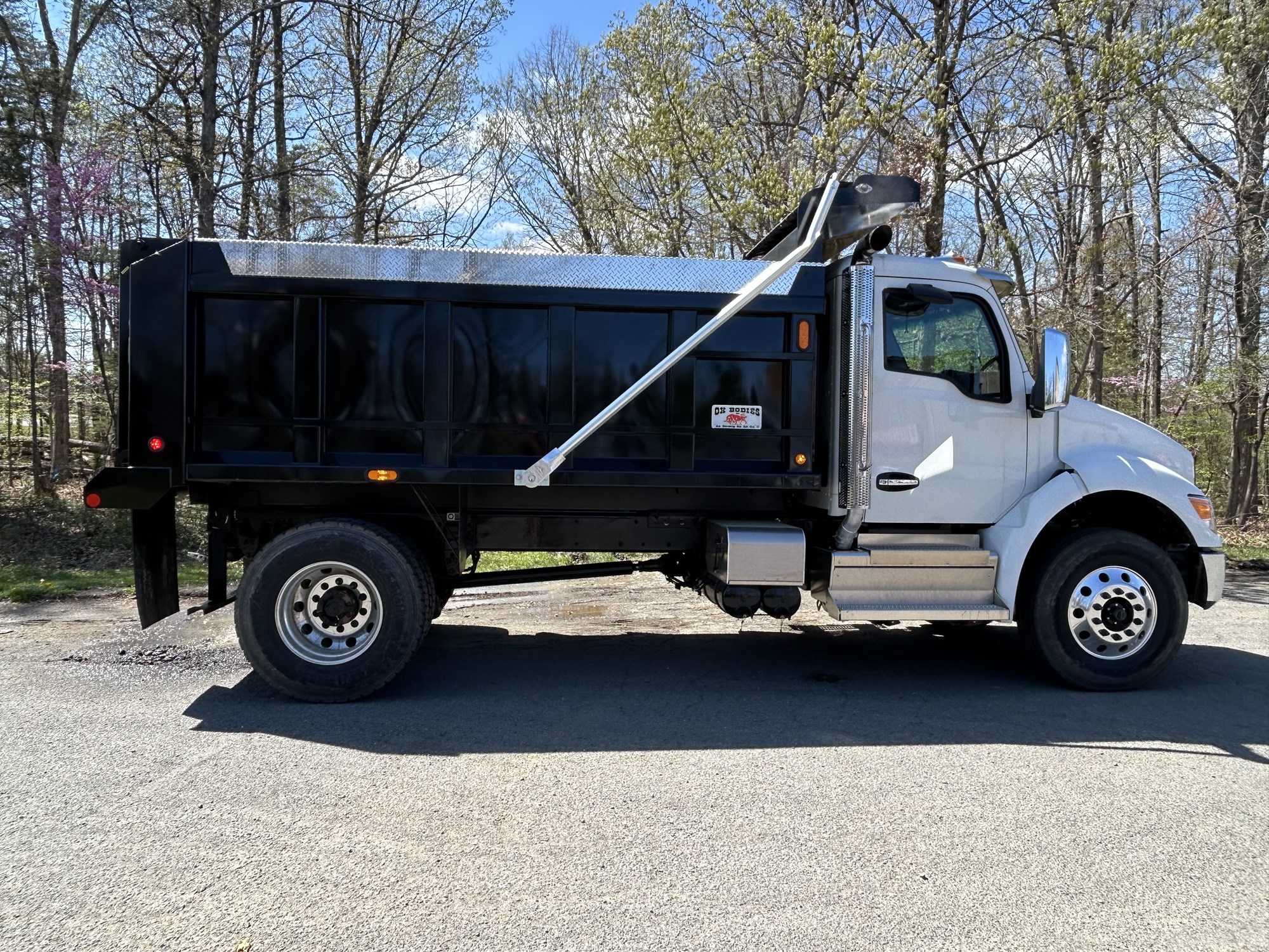 2025 Kenworth T380 - image 5 of 6