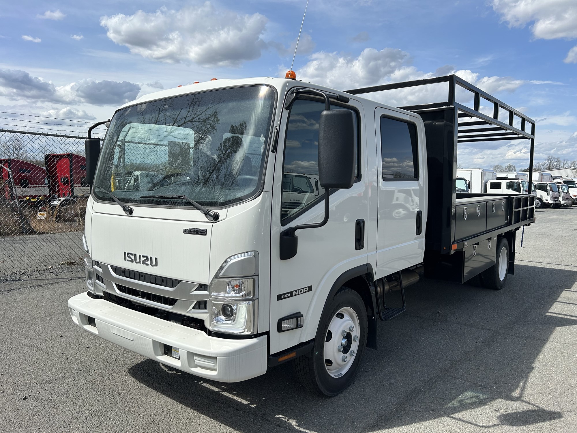 2025 Isuzu NQRGAS Crew 1S4 - image 1 of 6
