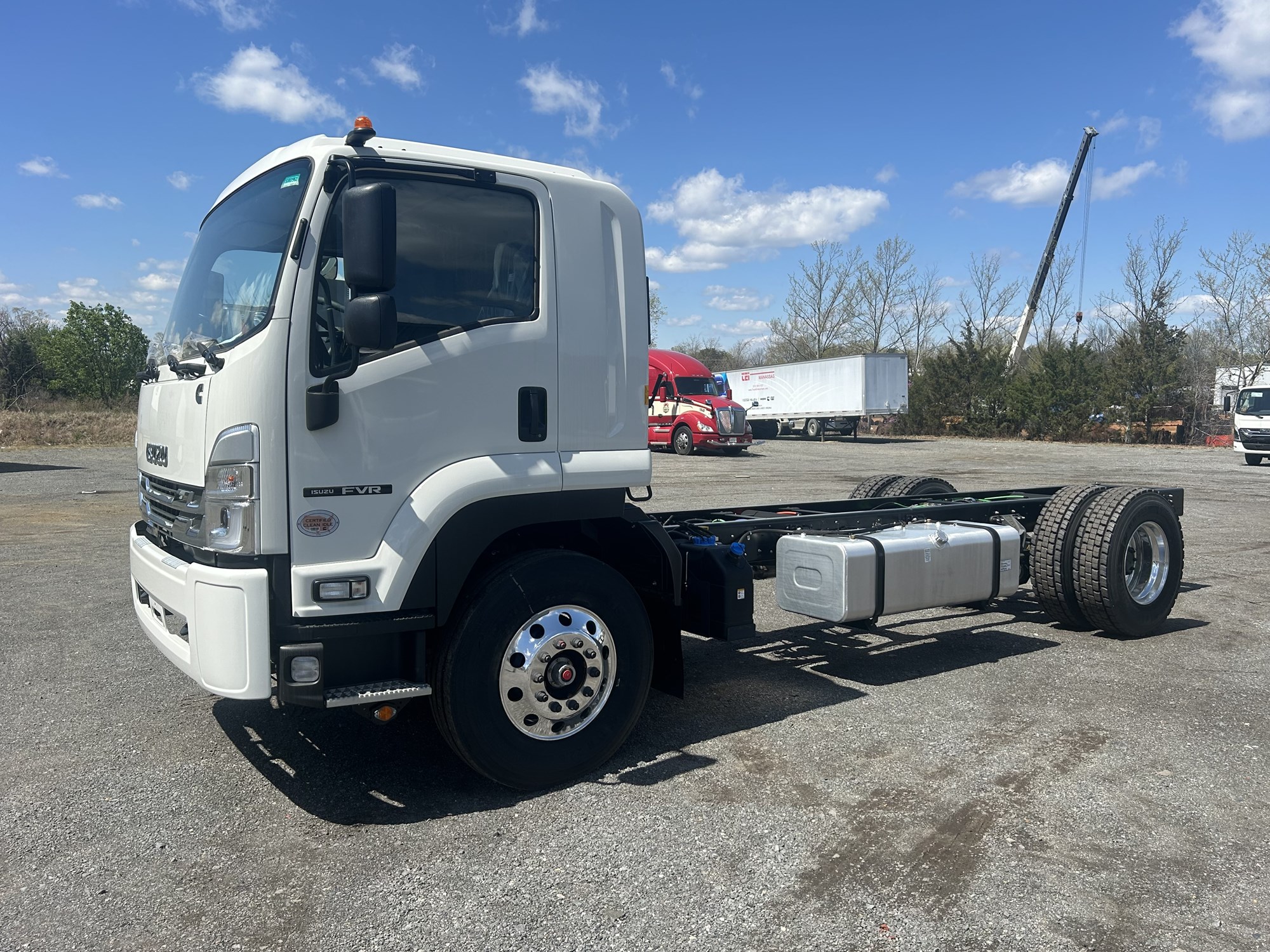2025 Isuzu FVR MW3 - image 2 of 6
