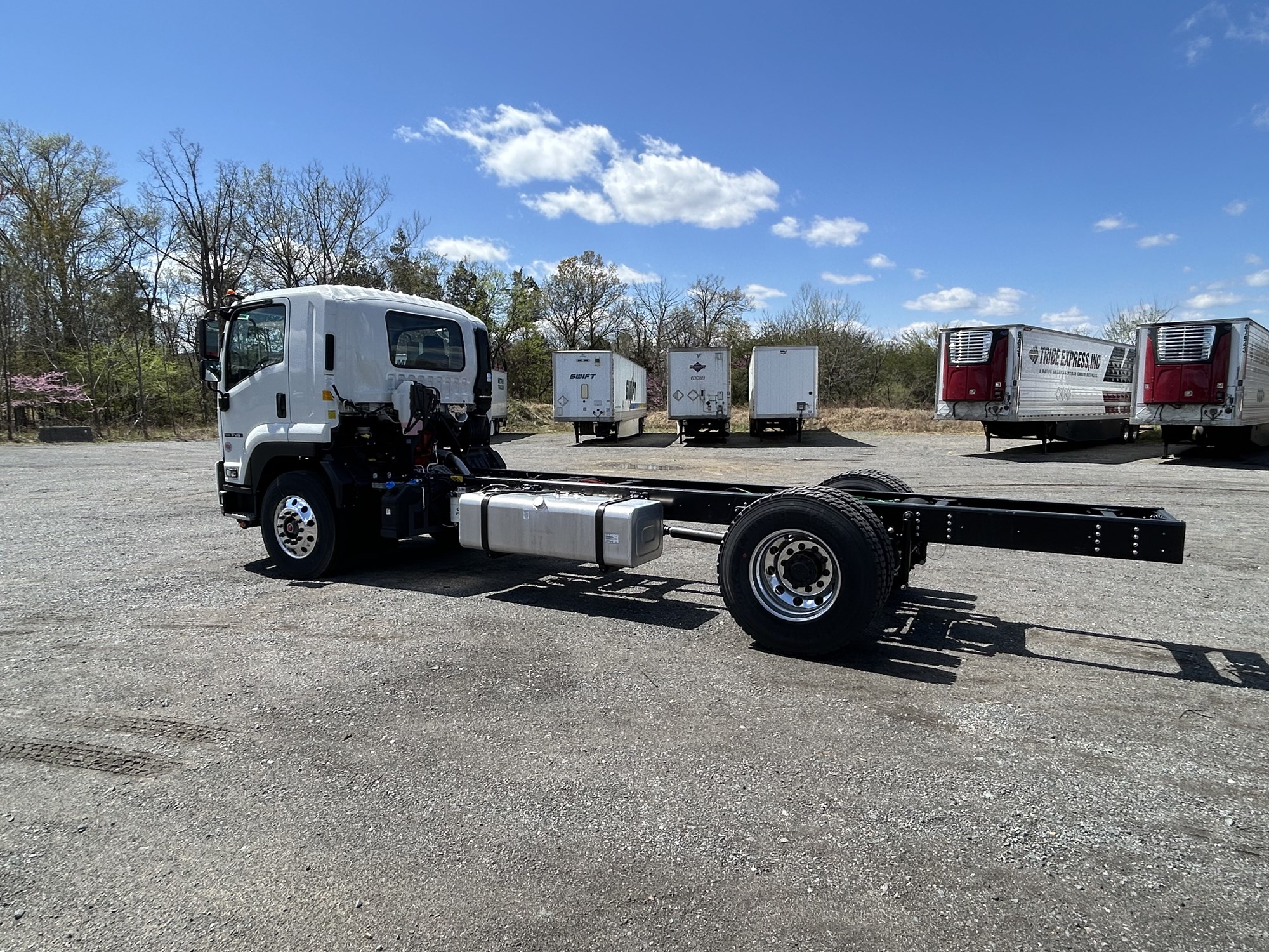 2025 Isuzu FVR MW3 - image 3 of 6