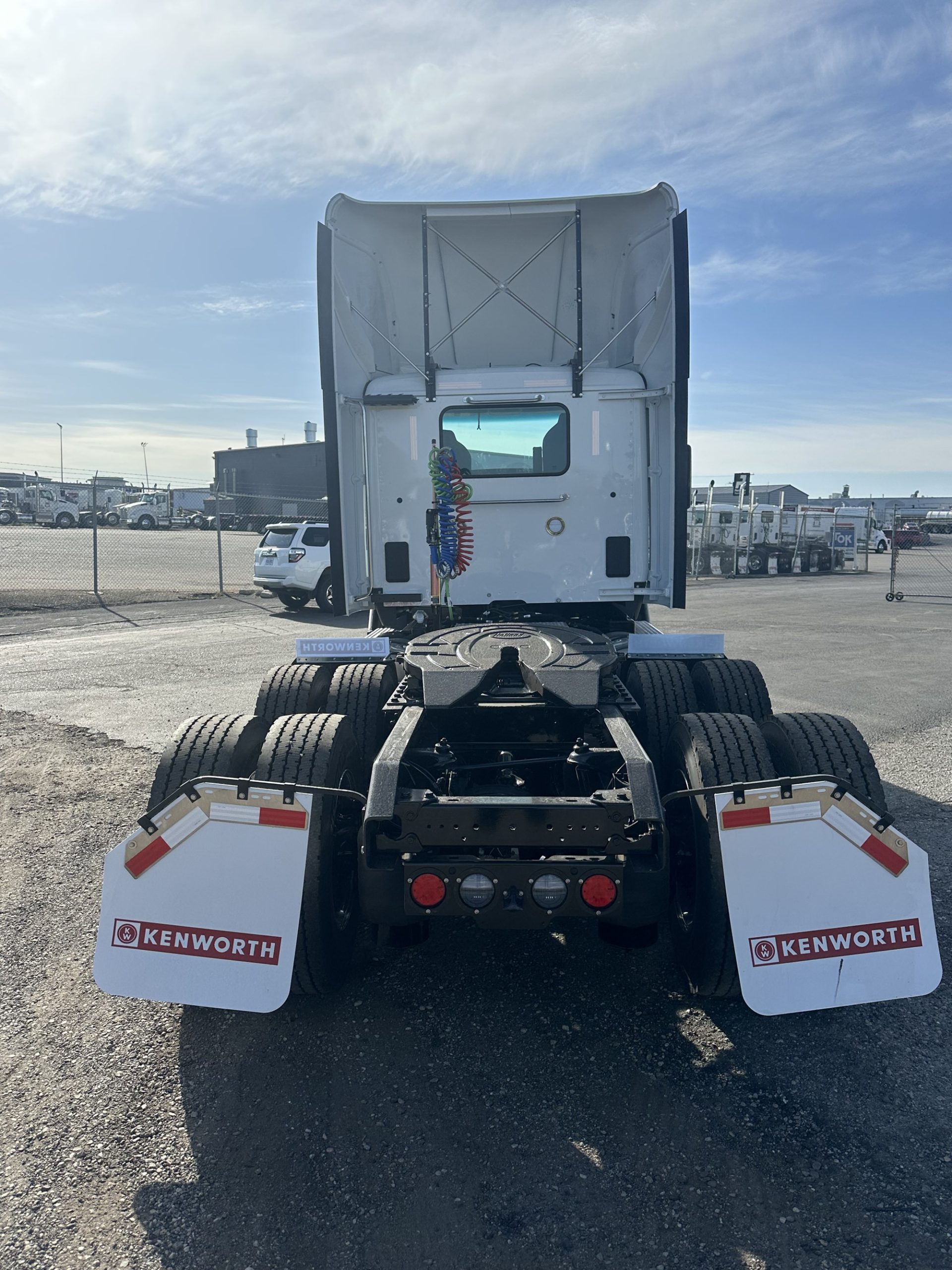 2026 Kenworth T680 Next Gen - image 3 of 6