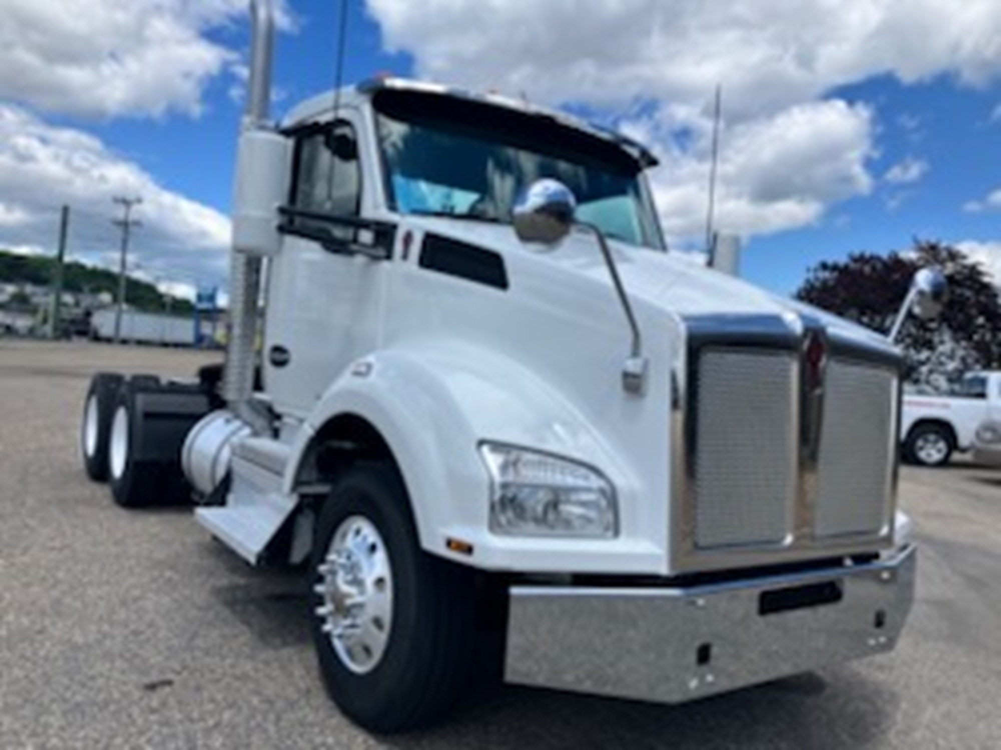 2020 Kenworth T880 - image 1 of 6