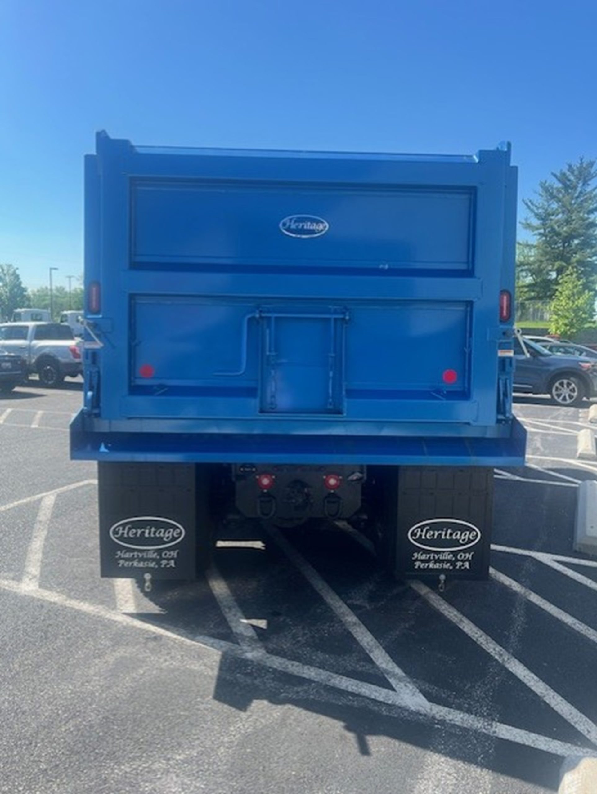 2025 Kenworth T880 - image 3 of 6
