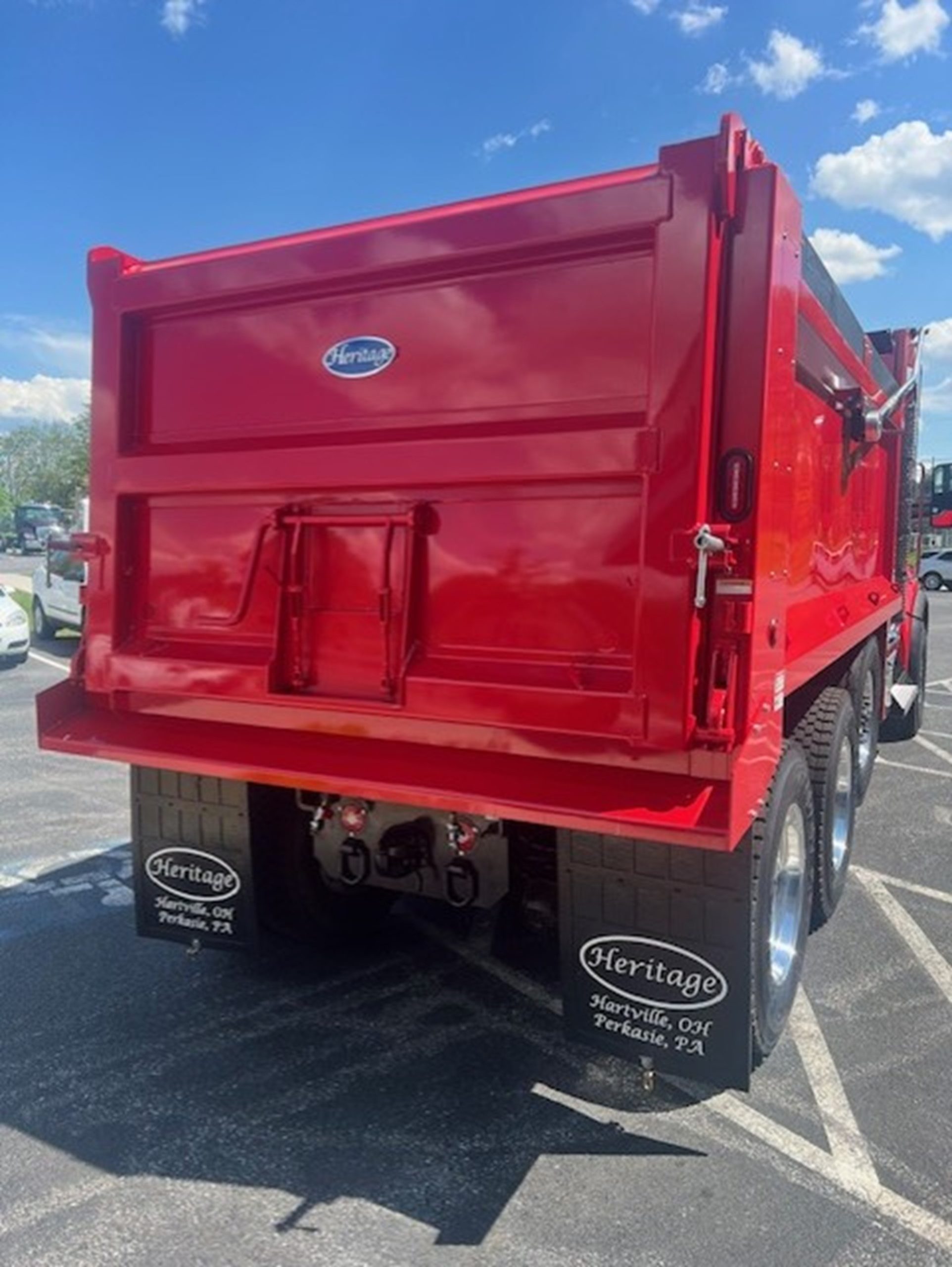 2025 Kenworth T880 - image 5 of 6