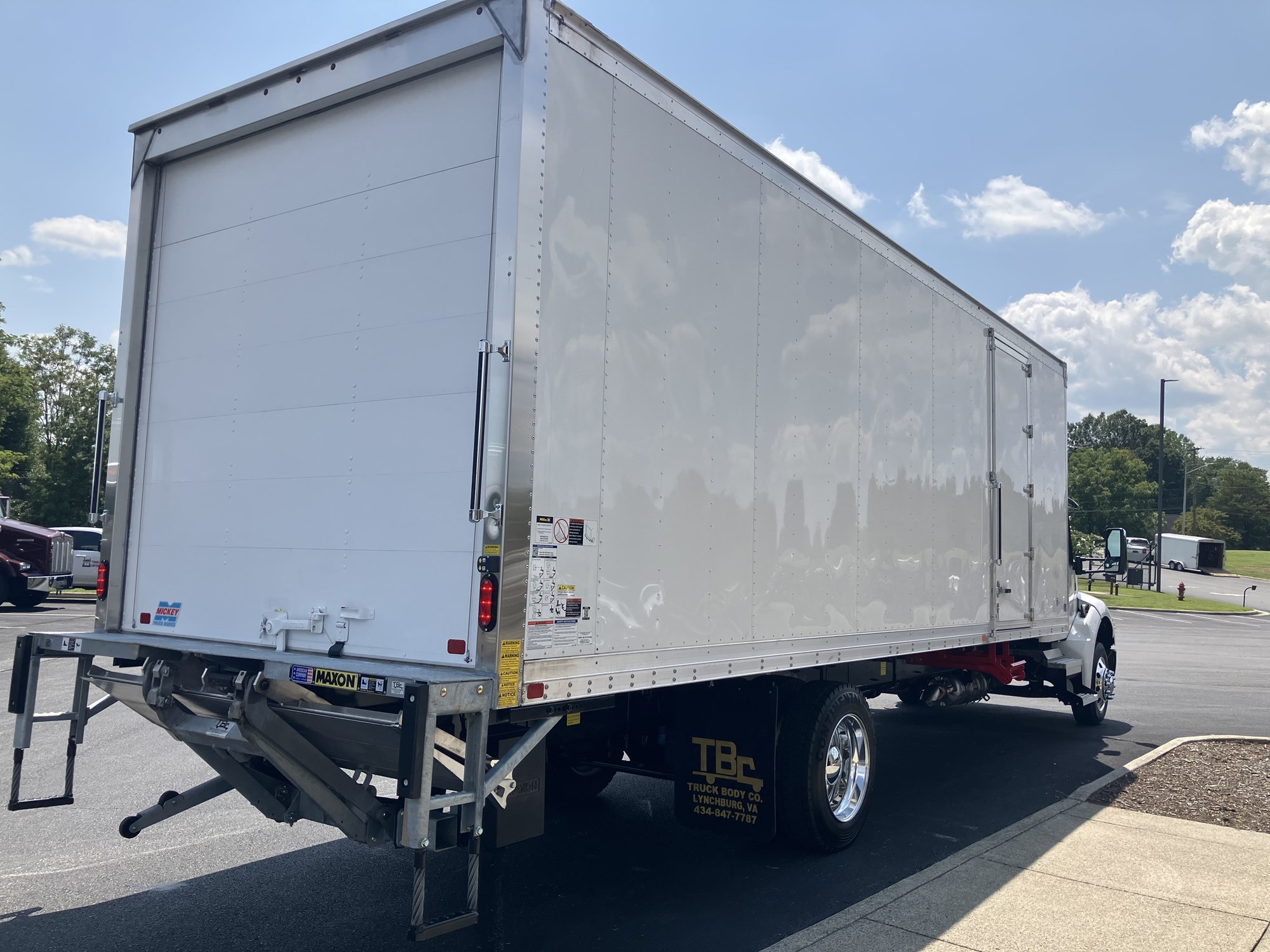 2025 Kenworth T280 - image 4 of 6