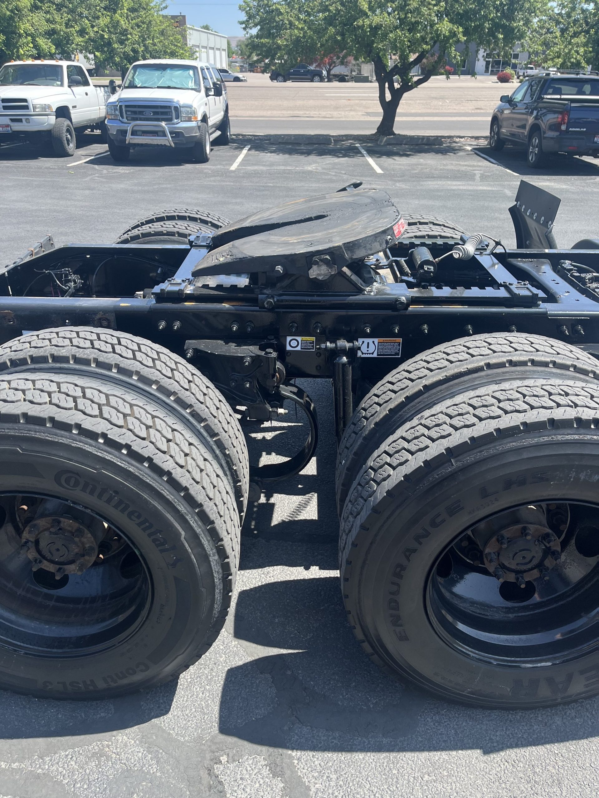 2018 Peterbilt 579 - image 5 of 6