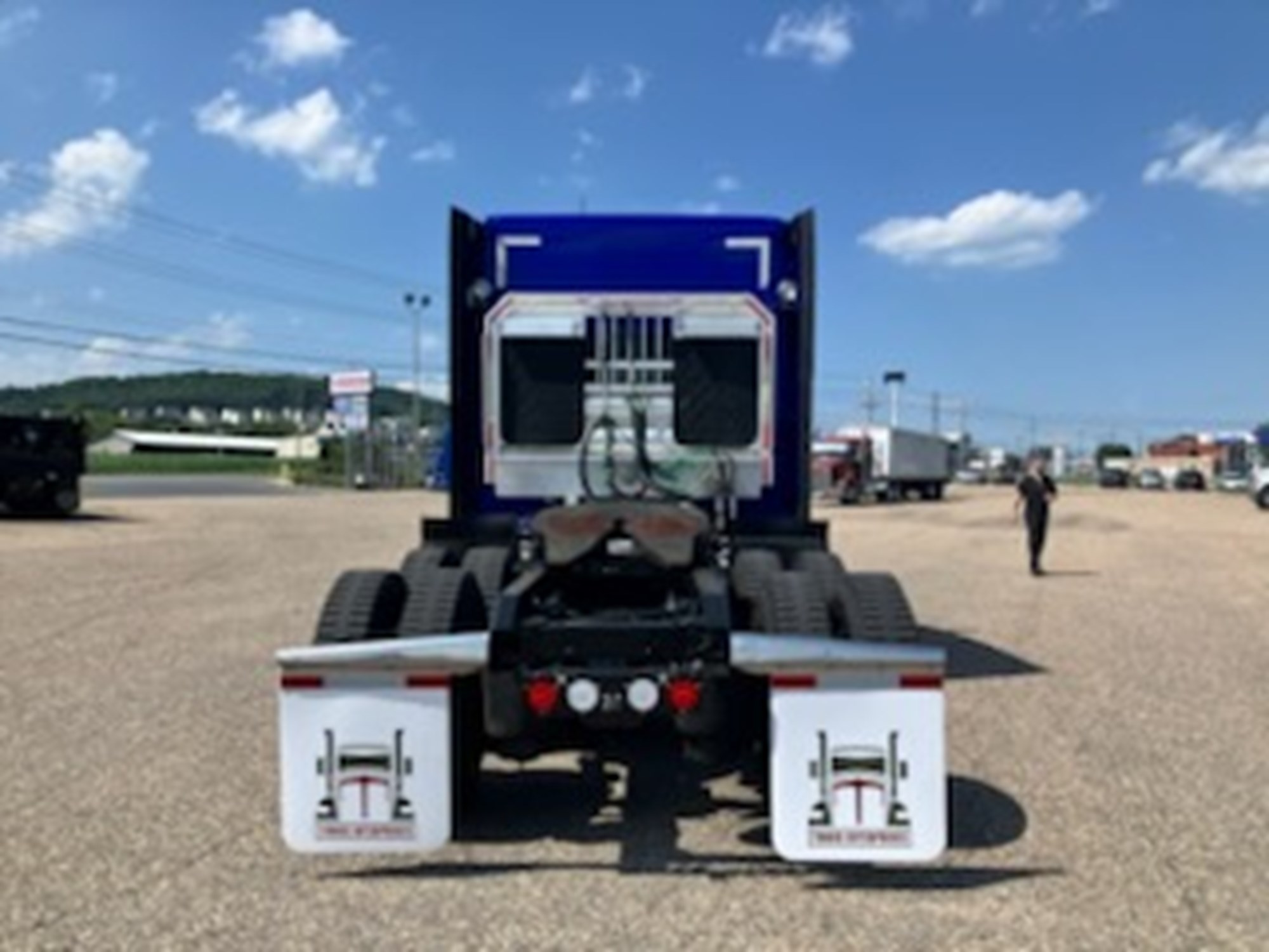 2020 Kenworth T880 - image 6 of 6
