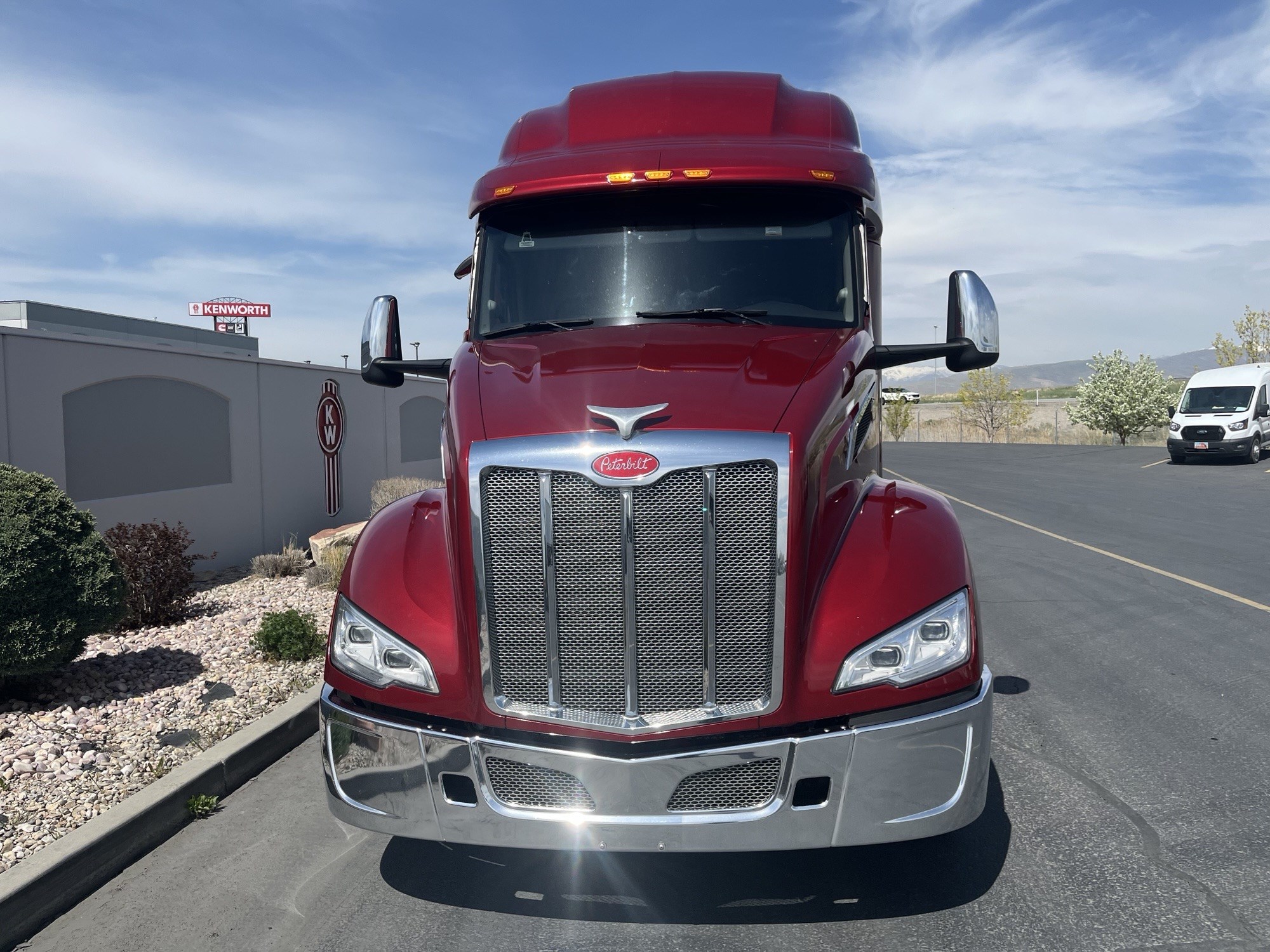 2023 Peterbilt 579 - image 5 of 6