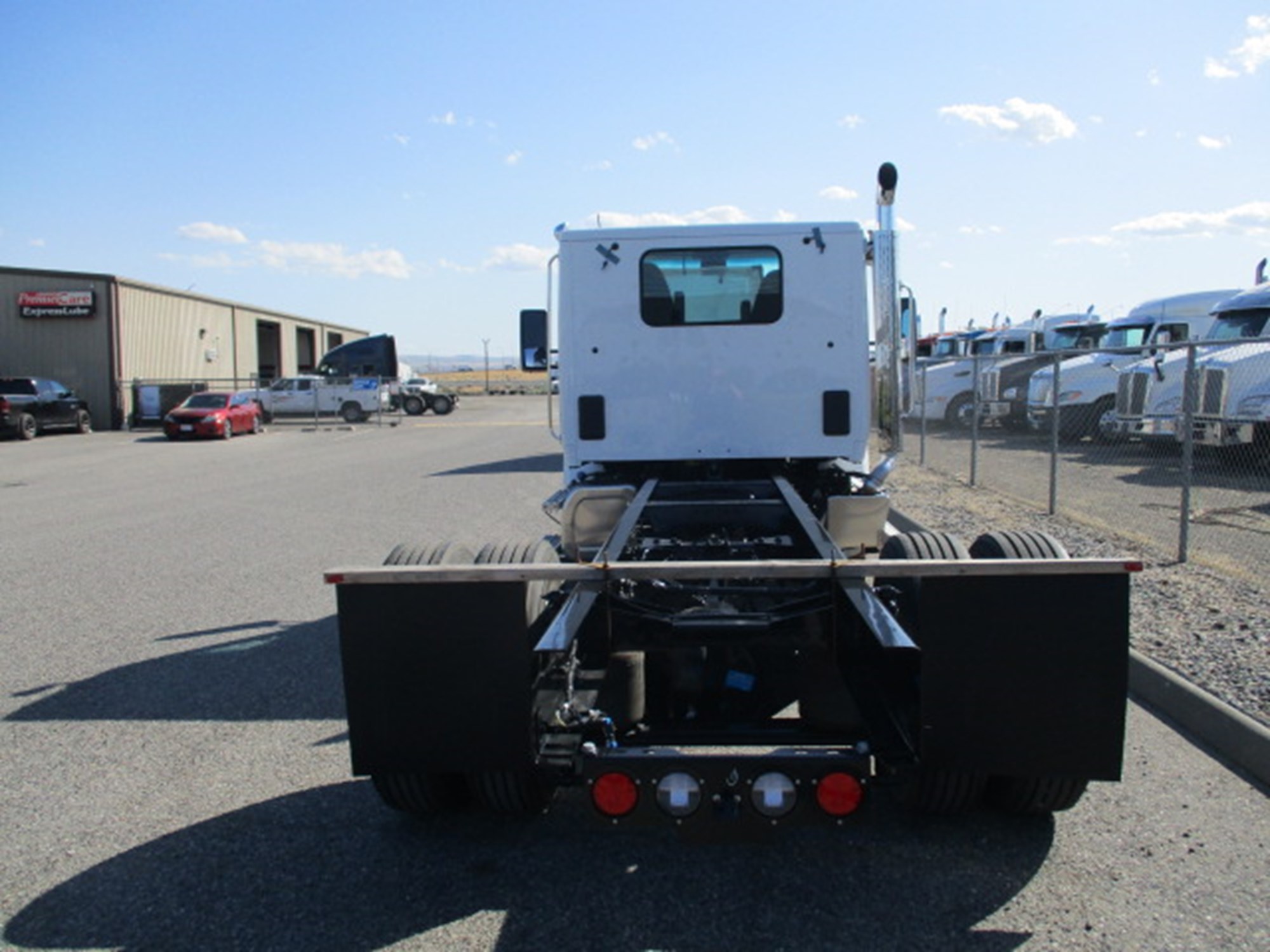 2025 Kenworth - image 3