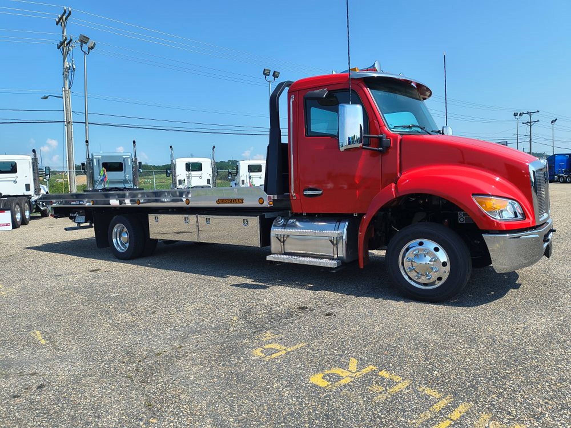2025 Kenworth T280 - image 6 of 6