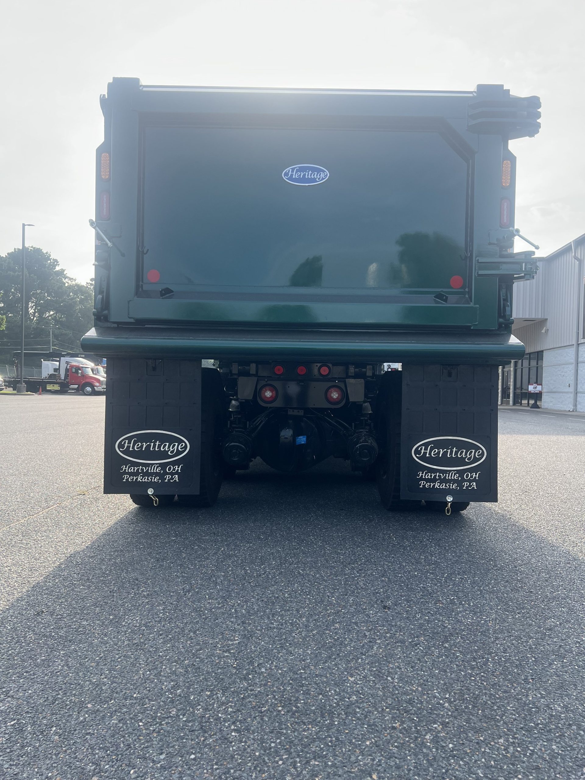 2026 Kenworth T880 - image 3 of 4