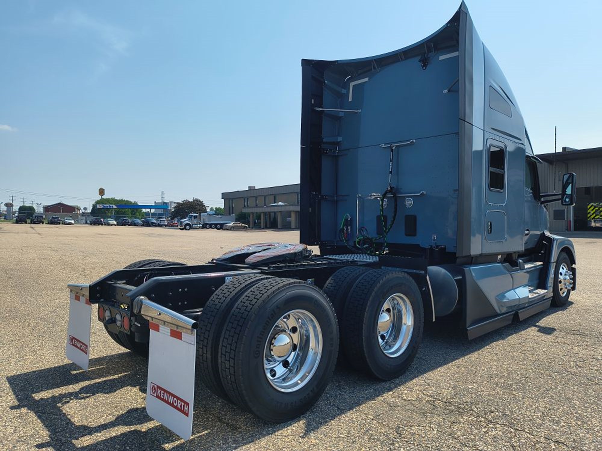 2026 Kenworth T680 Next Gen - image 4 of 6