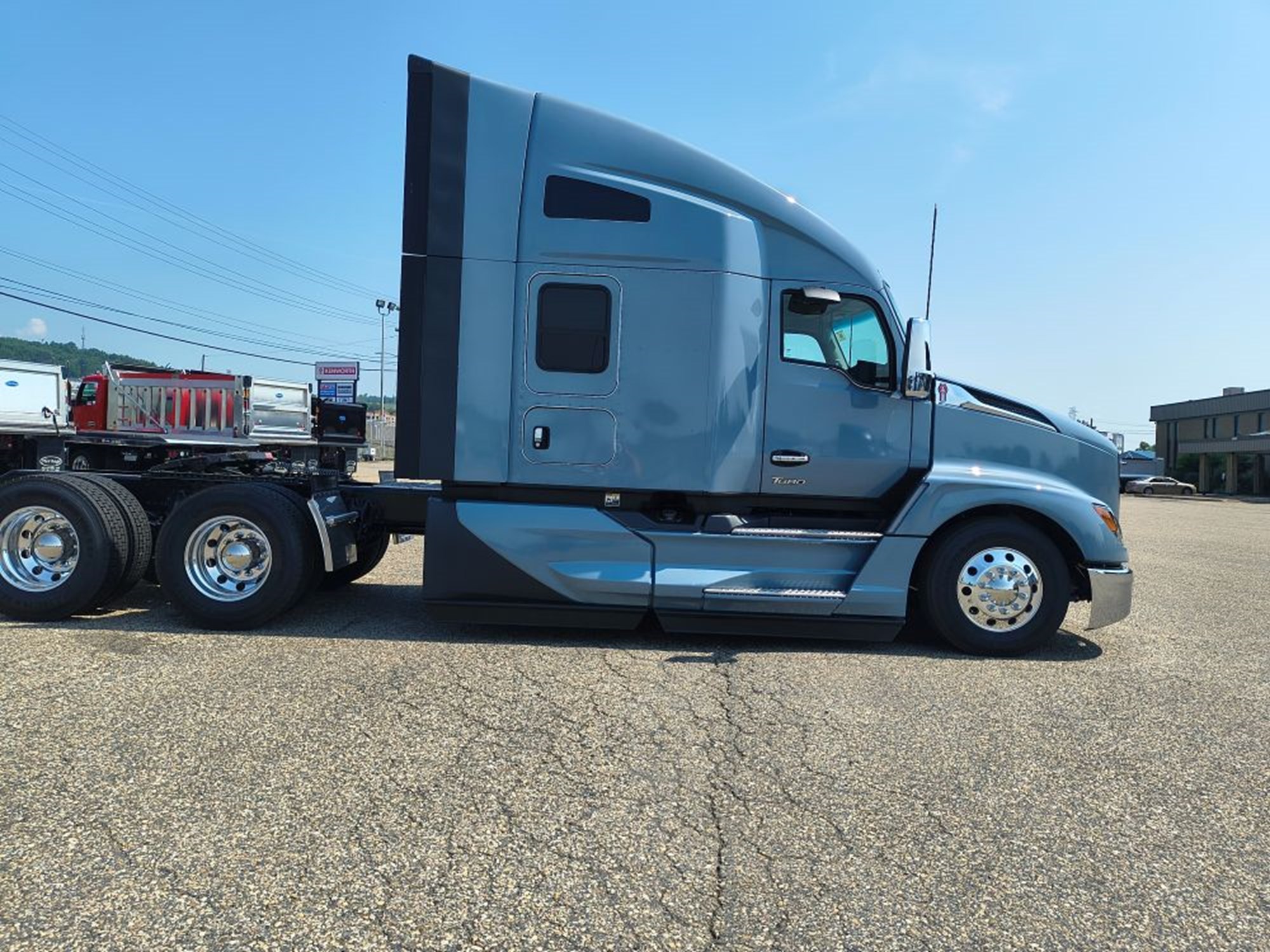 2026 Kenworth T680 Next Gen - image 5 of 6