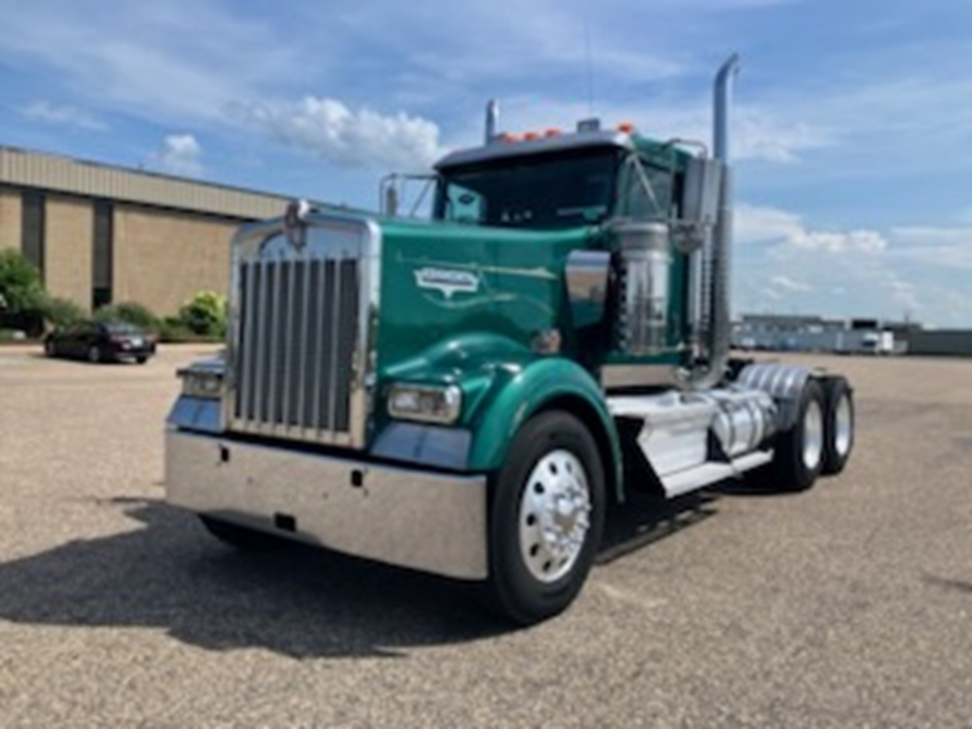 2014 Kenworth W900L - image 1 of 6