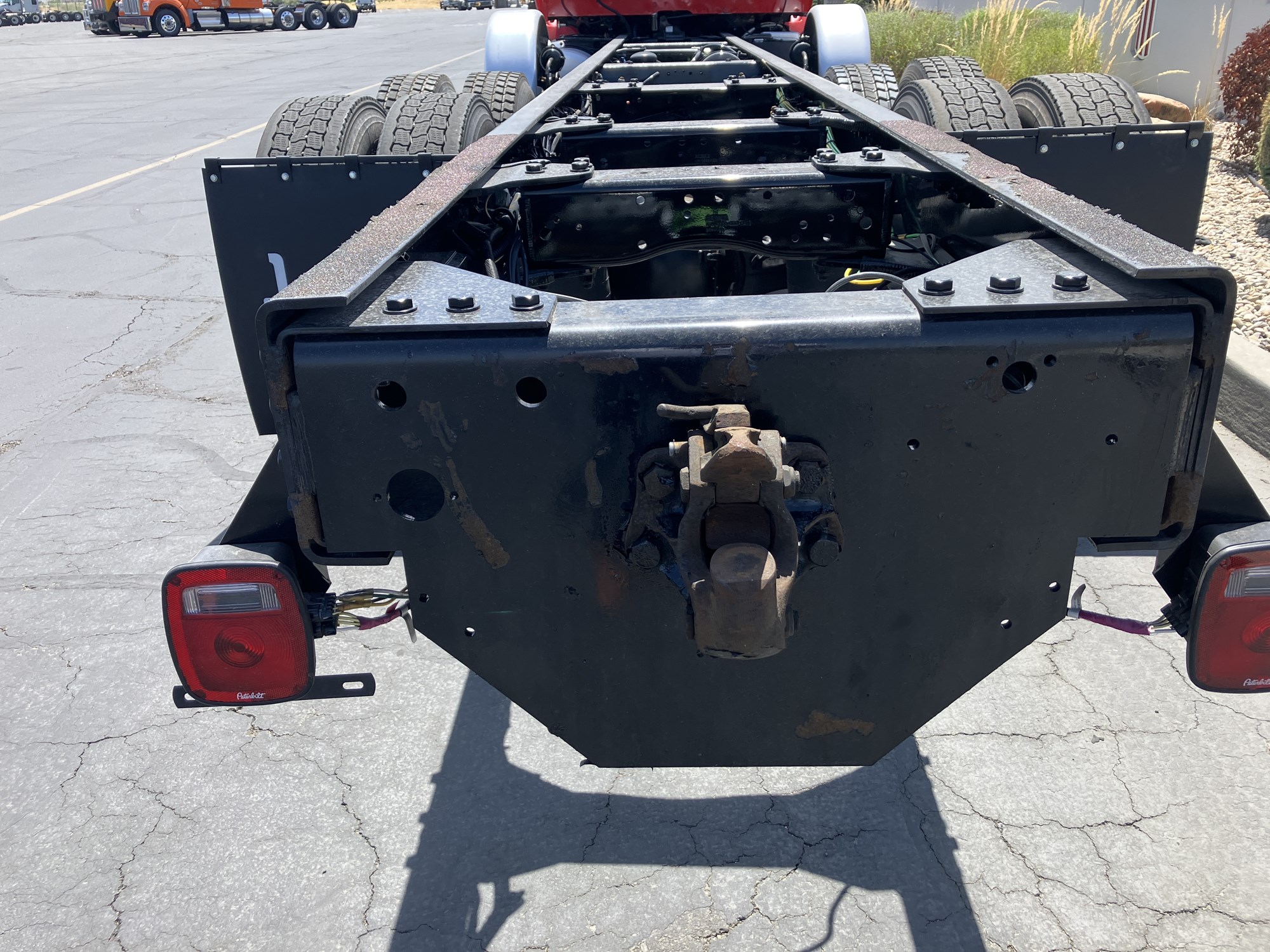 2016 Peterbilt 567 - image 6 of 6