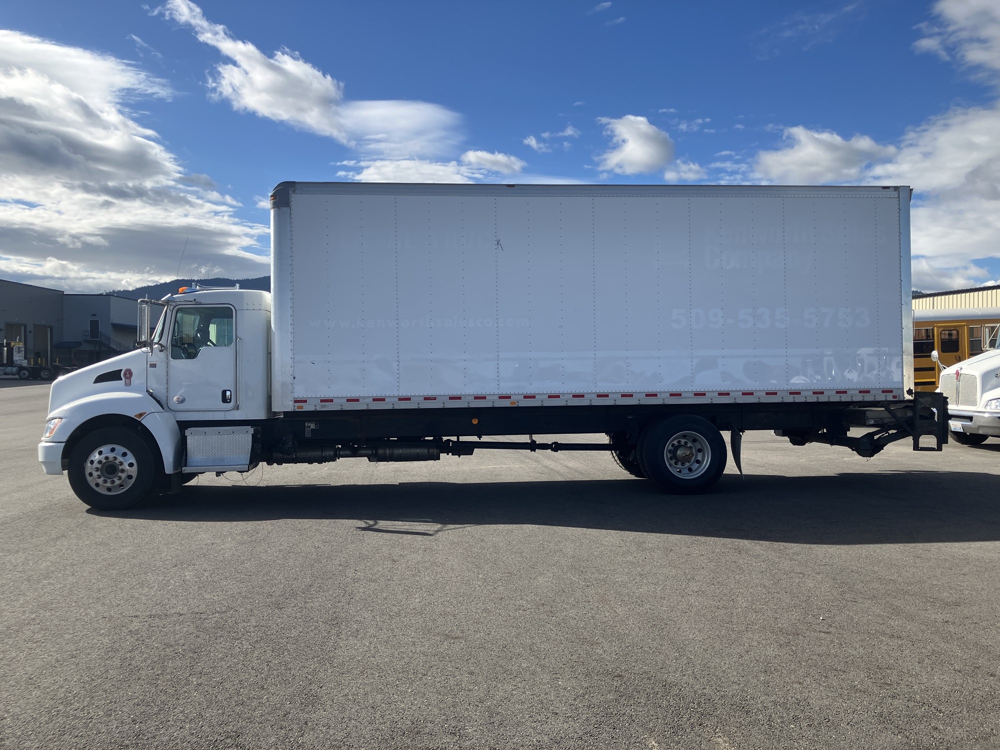 2017 Kenworth T270 - image 2 of 6