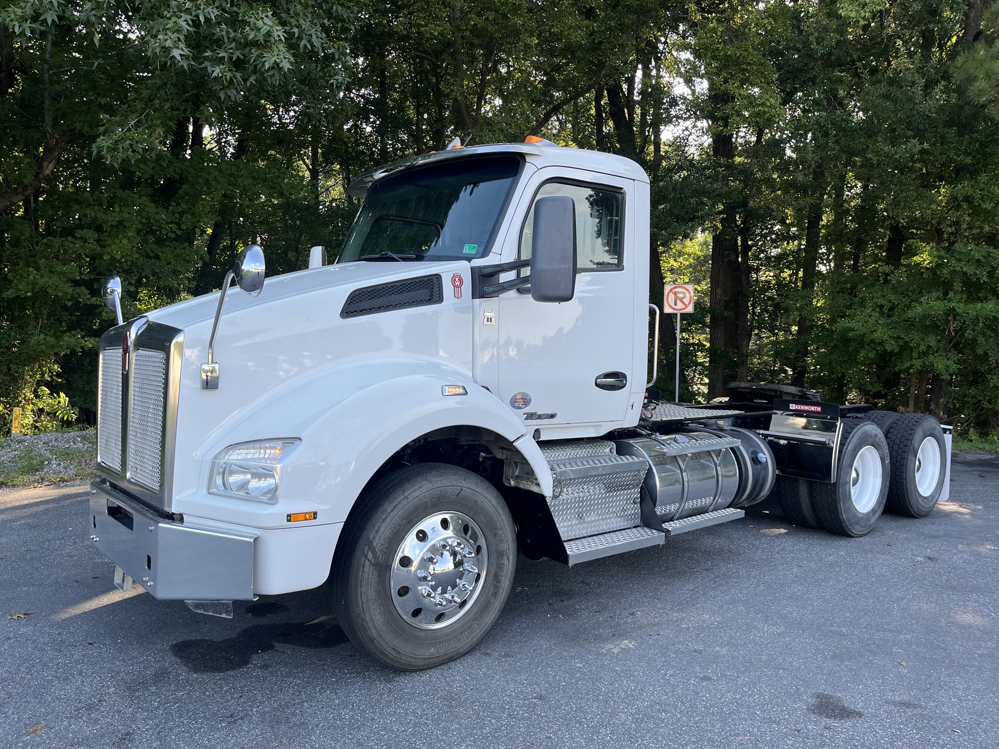 2020 Kenworth T880 - image 1 of 6