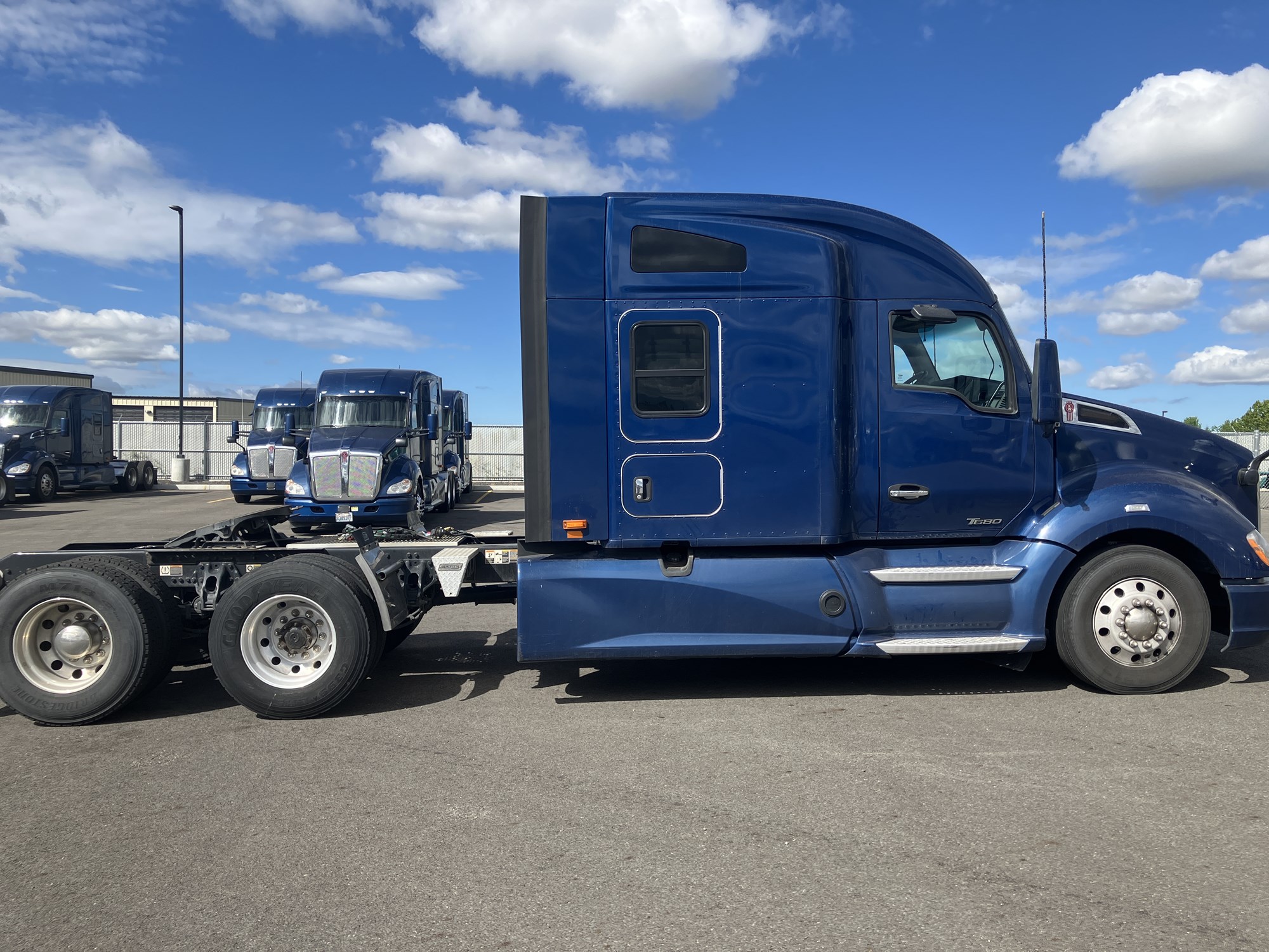 2021 Kenworth T680 - image 6 of 6