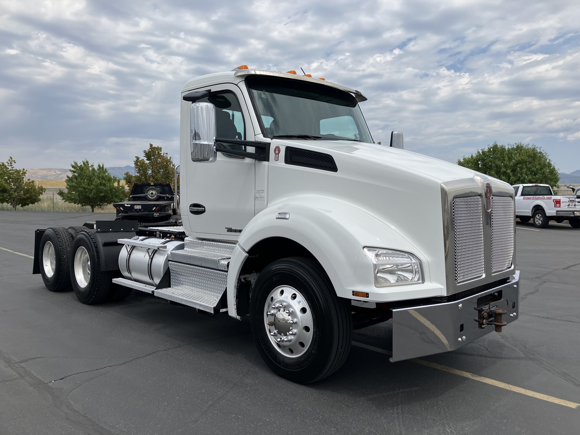 2021 Kenworth T880 - image 4 of 6
