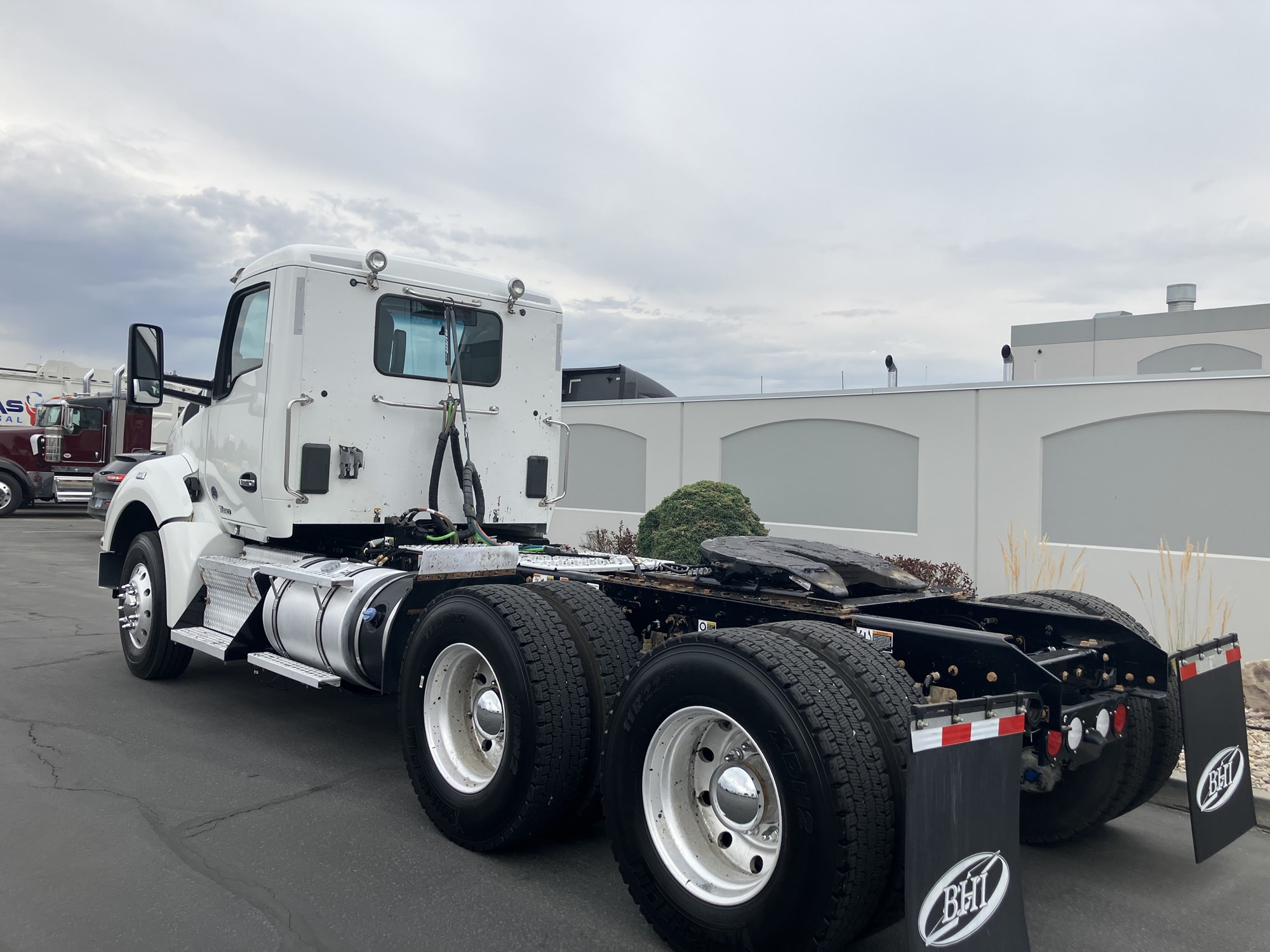 2021 Kenworth T880 - image 6 of 6