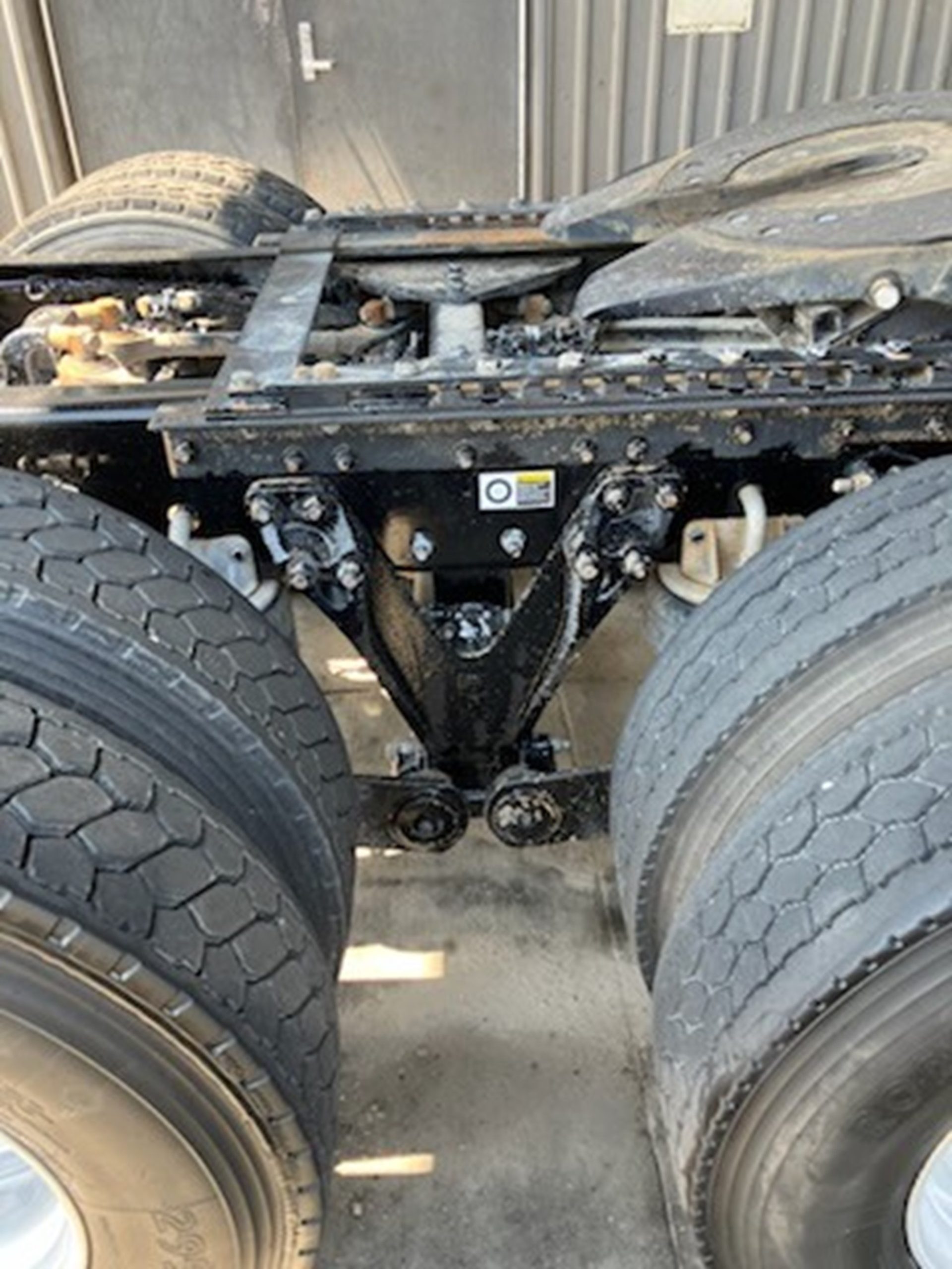 2021 Kenworth T880 - image 4 of 5