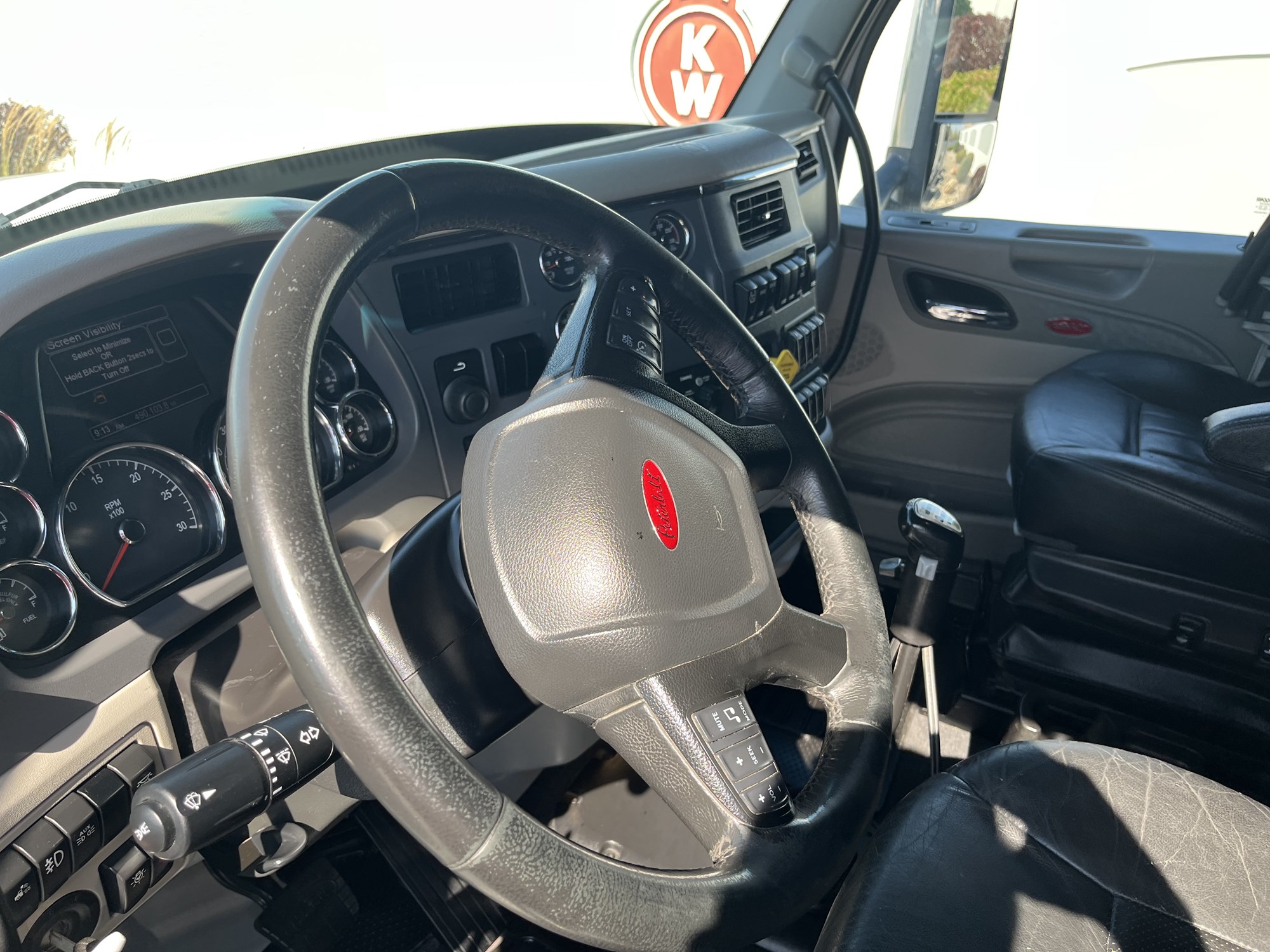2022 Peterbilt 567 - image 6 of 6