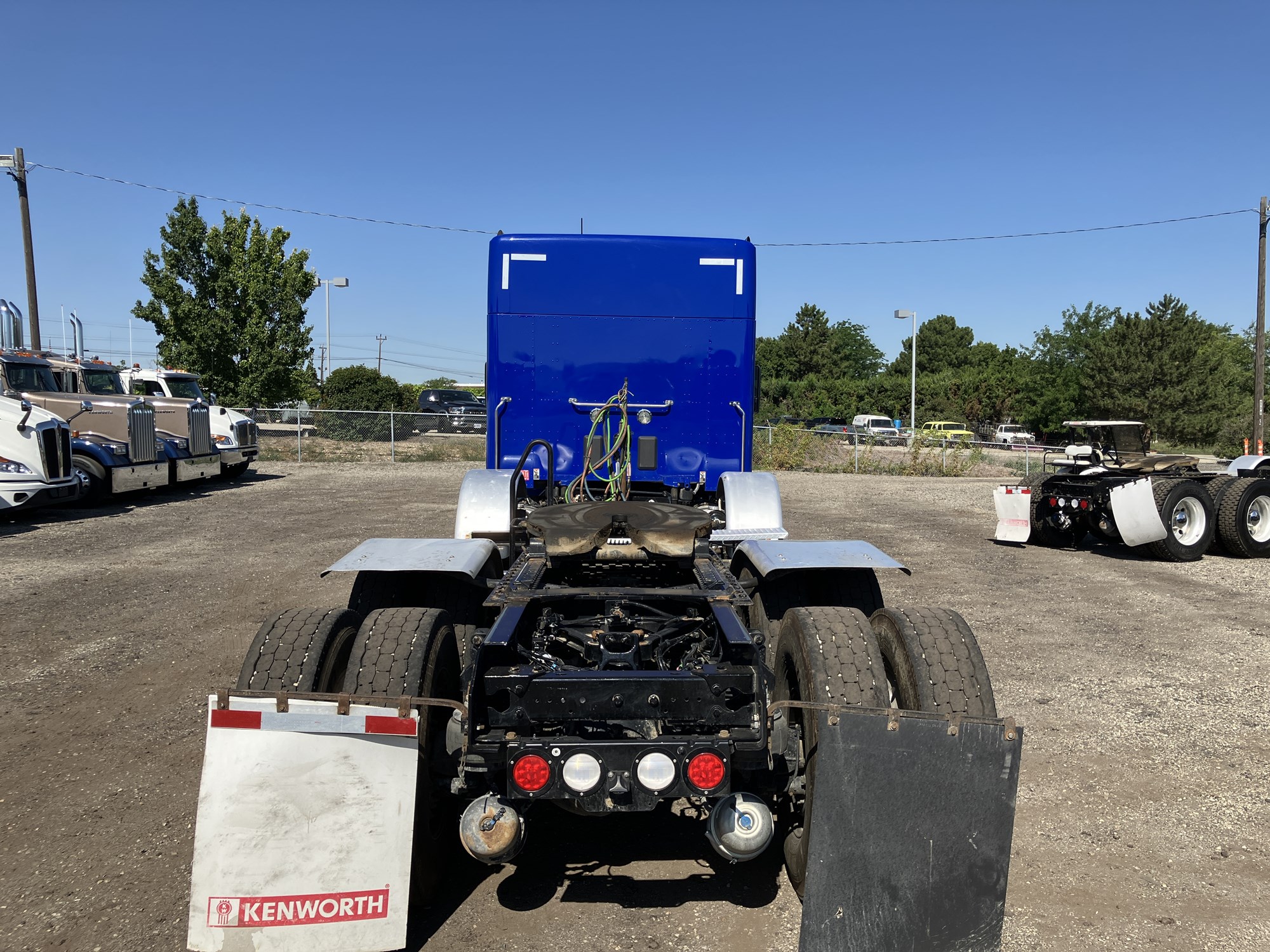 2022 Kenworth T880 - image 4 of 6
