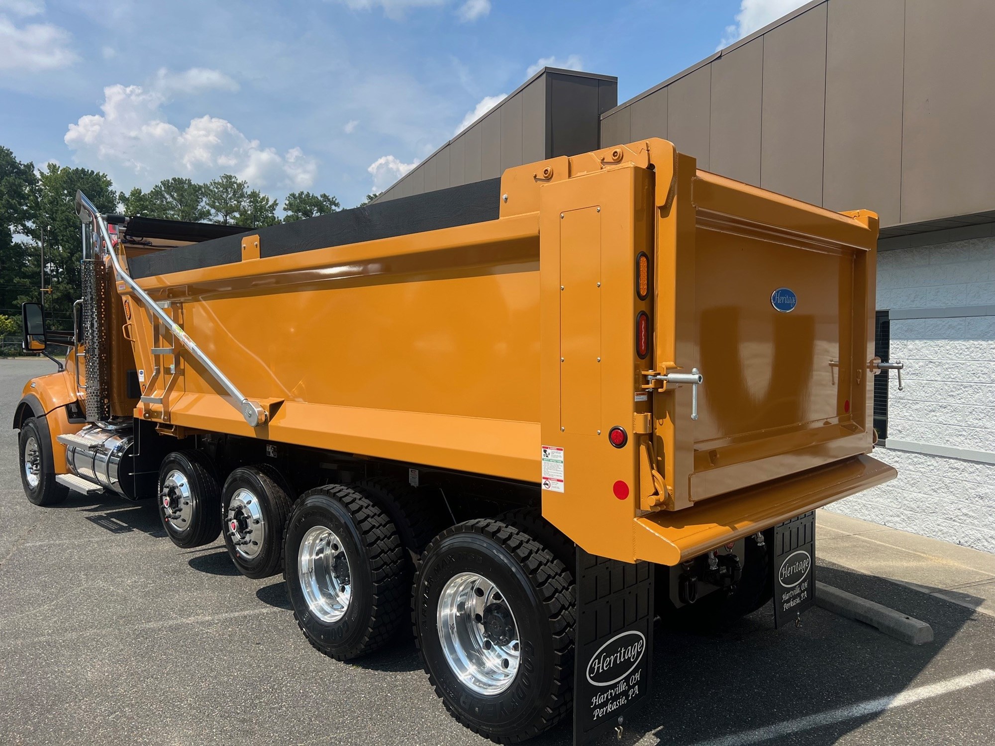 2026 Kenworth T880 - image 6 of 6