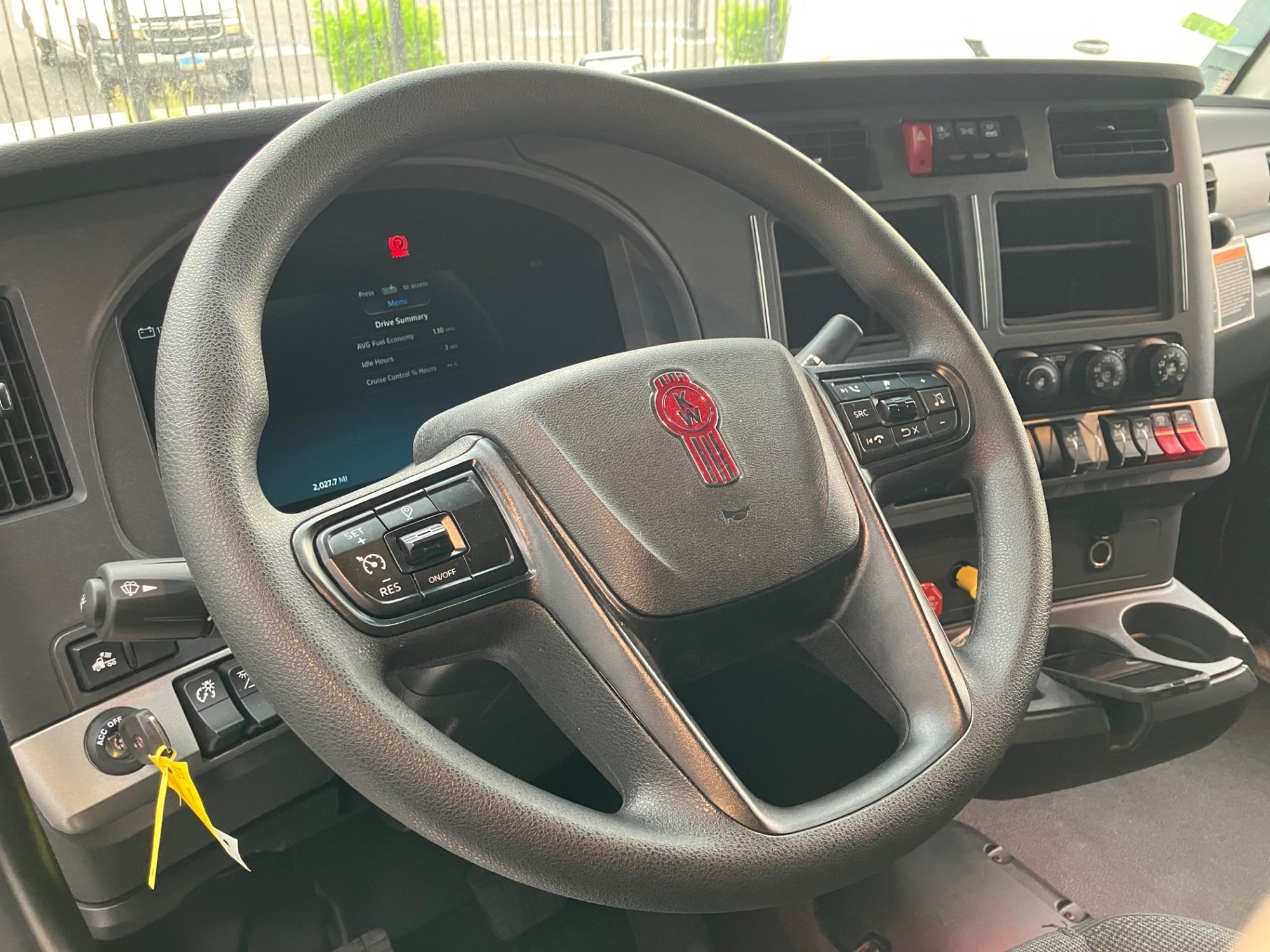 2026 Kenworth T680 Next Gen - image 6 of 6