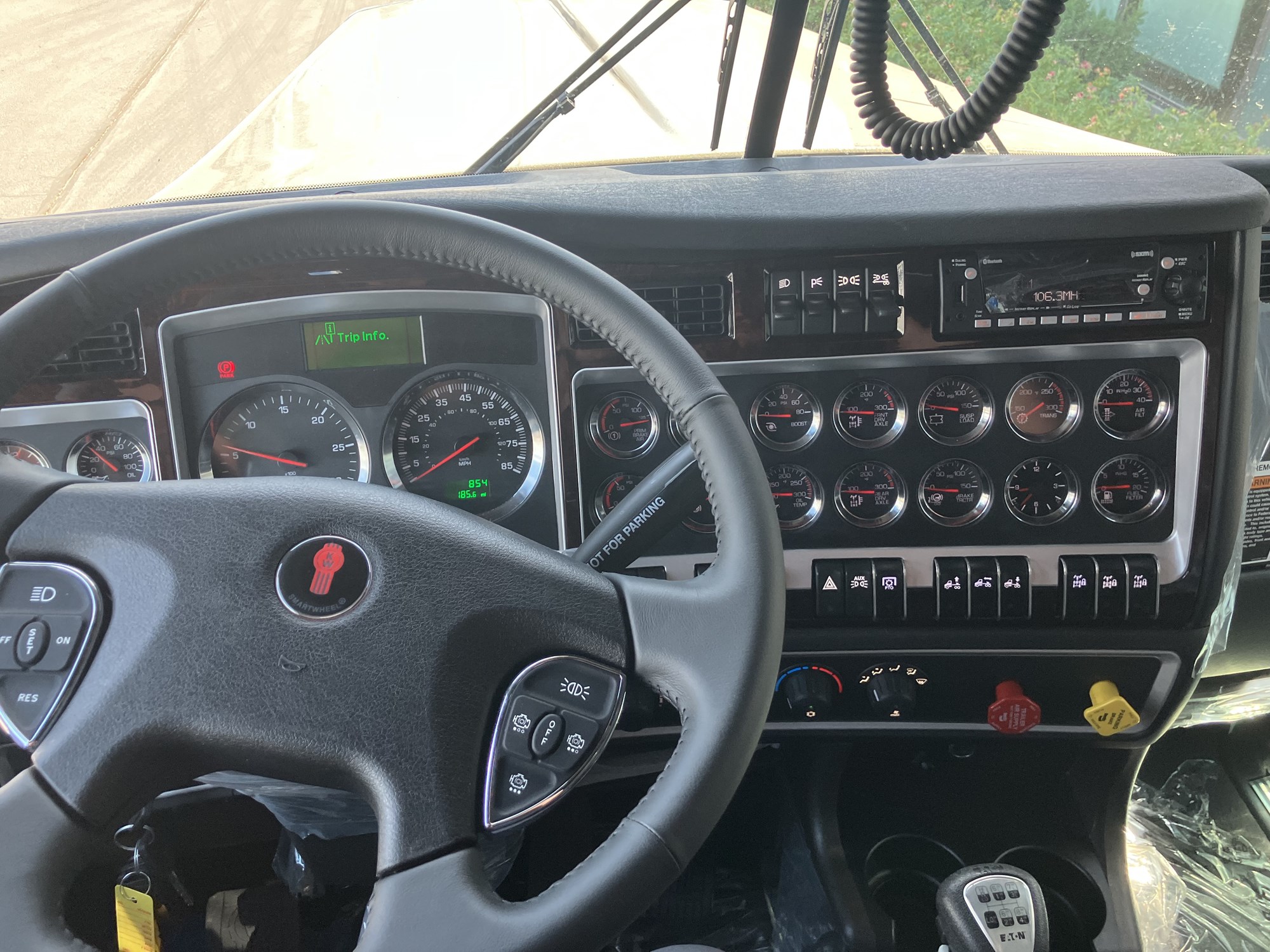 2026 Kenworth W900B - image 6 of 6